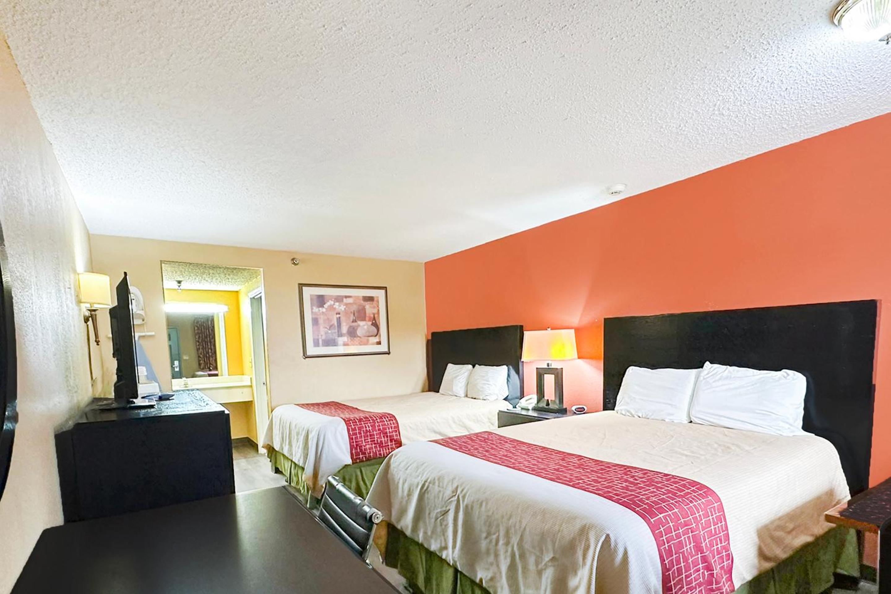 Garden Inn & Suites view 3