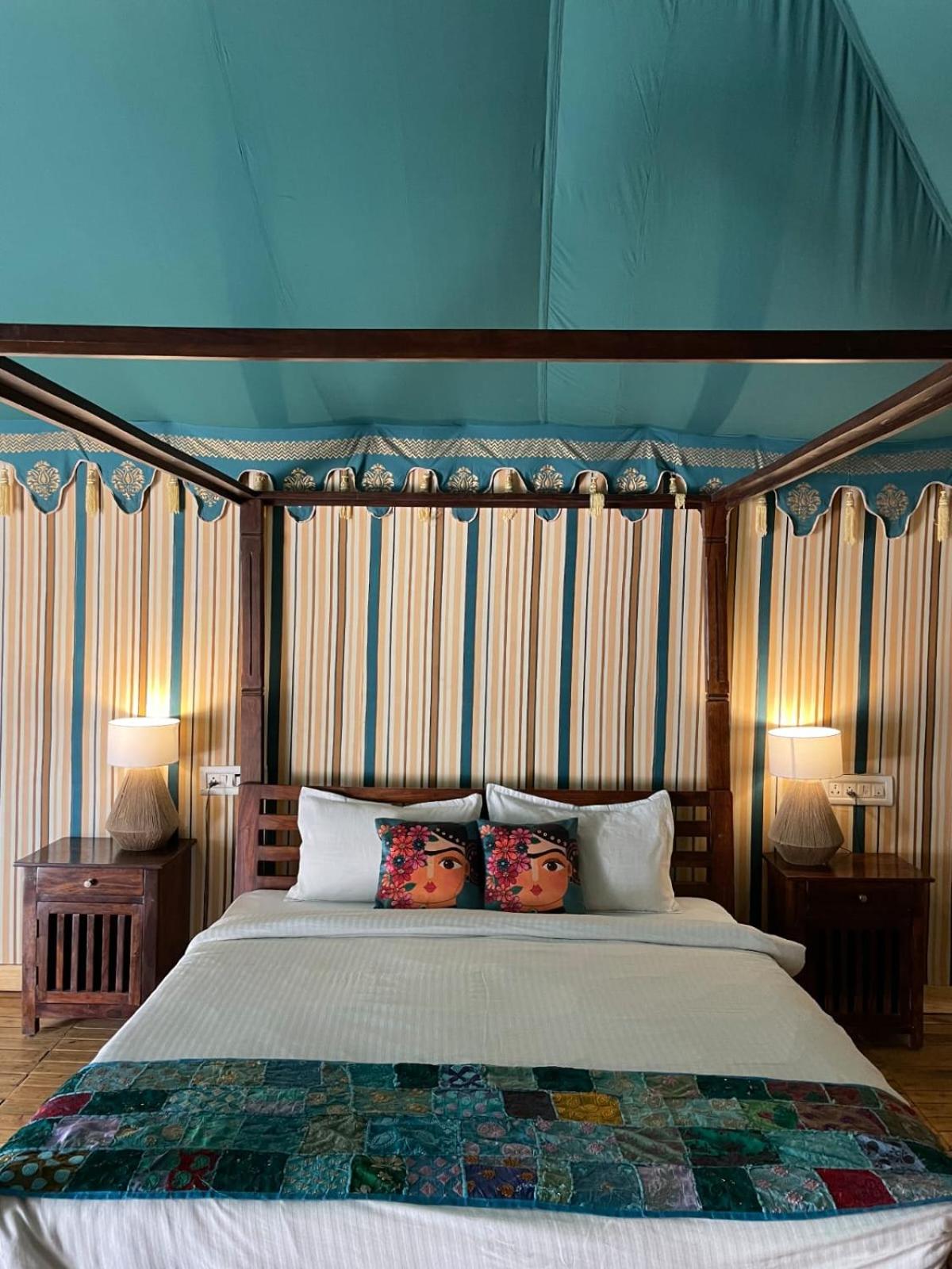 Foothill Pushkar Resort