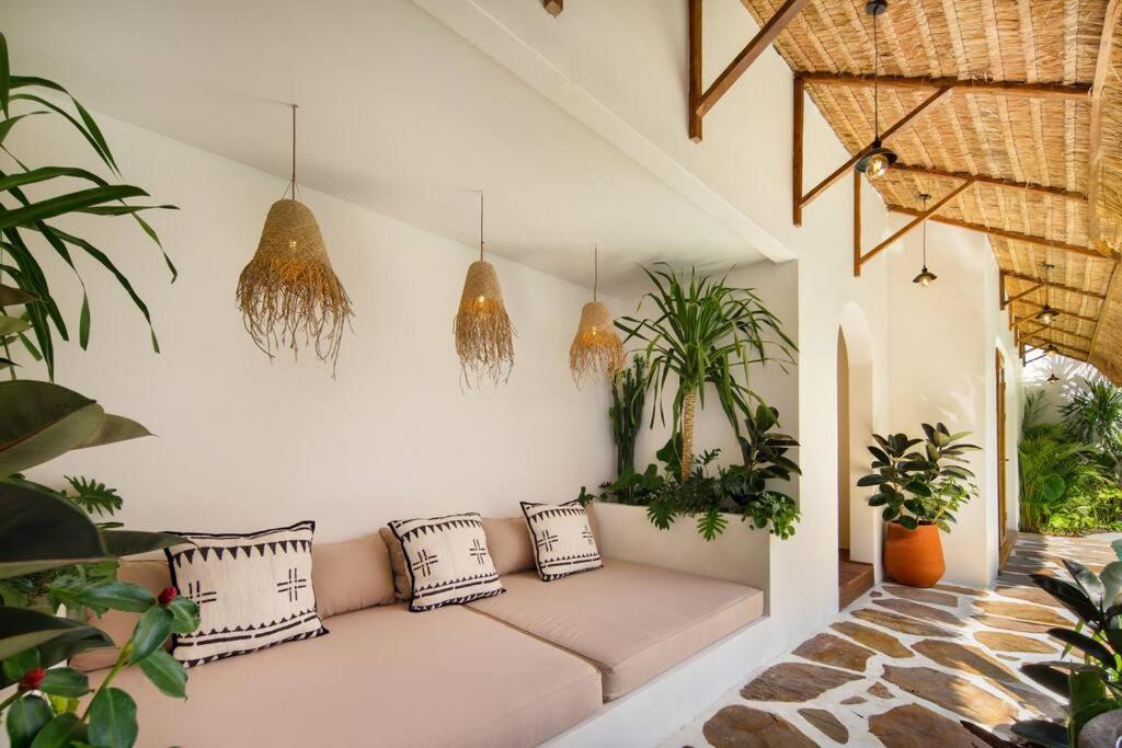 Casa Bunga Raya - Luxury 3BR Mediterranean Umalas Villa Bfast & Butler view 2
