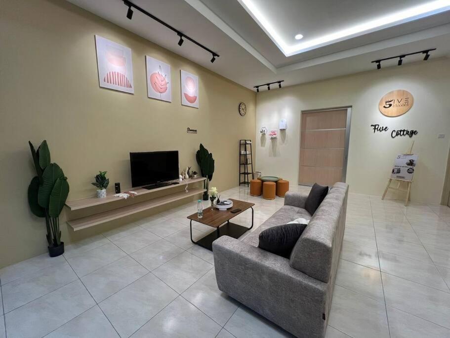 The Five Cottage @ Botani Ipoh photo 4