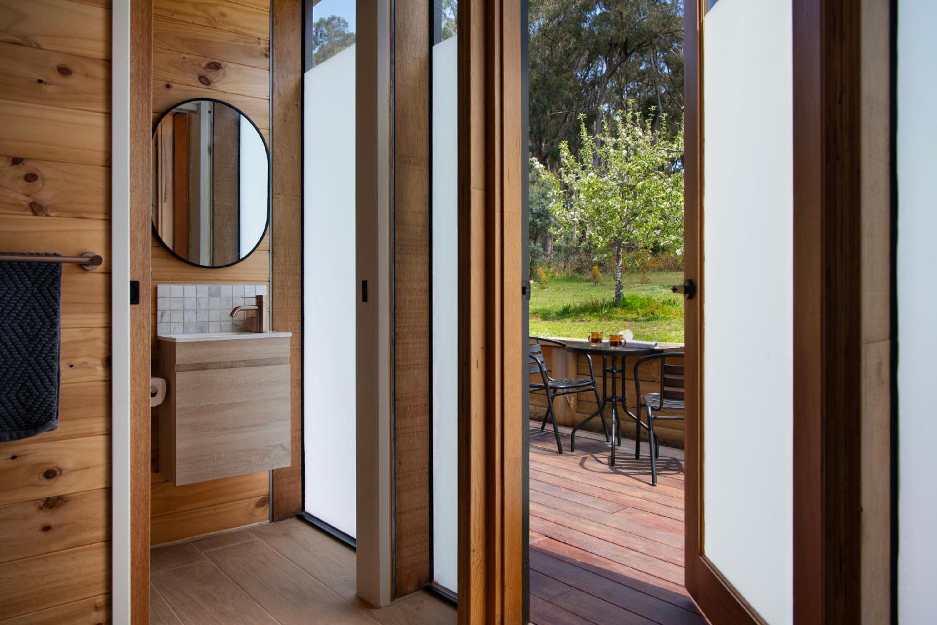Kangaroo Estate Farmstead 8 bedroom Daylesford 17 Pax Weddings