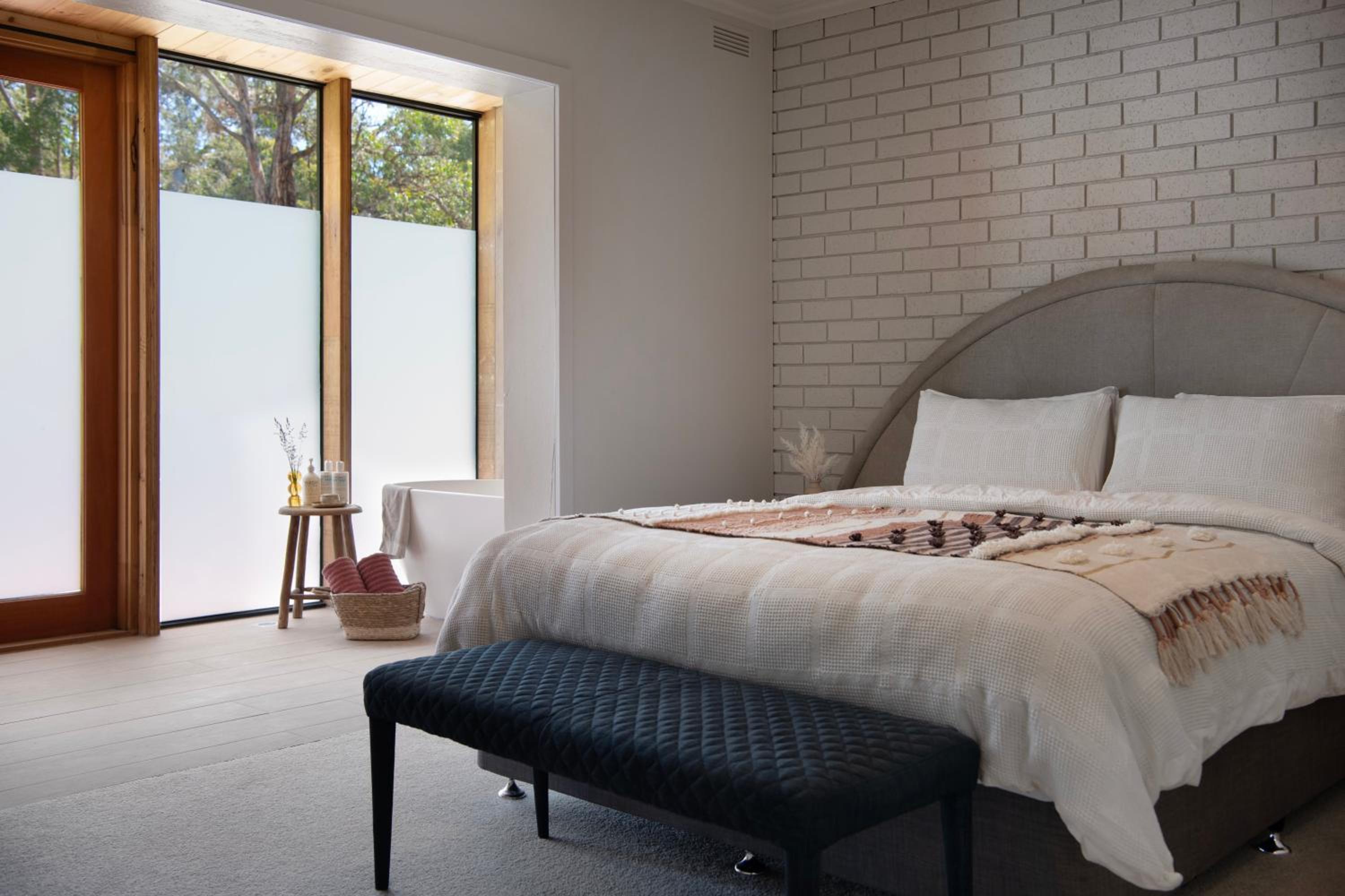 Kangaroo Estate Farmstead 8 bedroom Daylesford 17 Pax Weddings