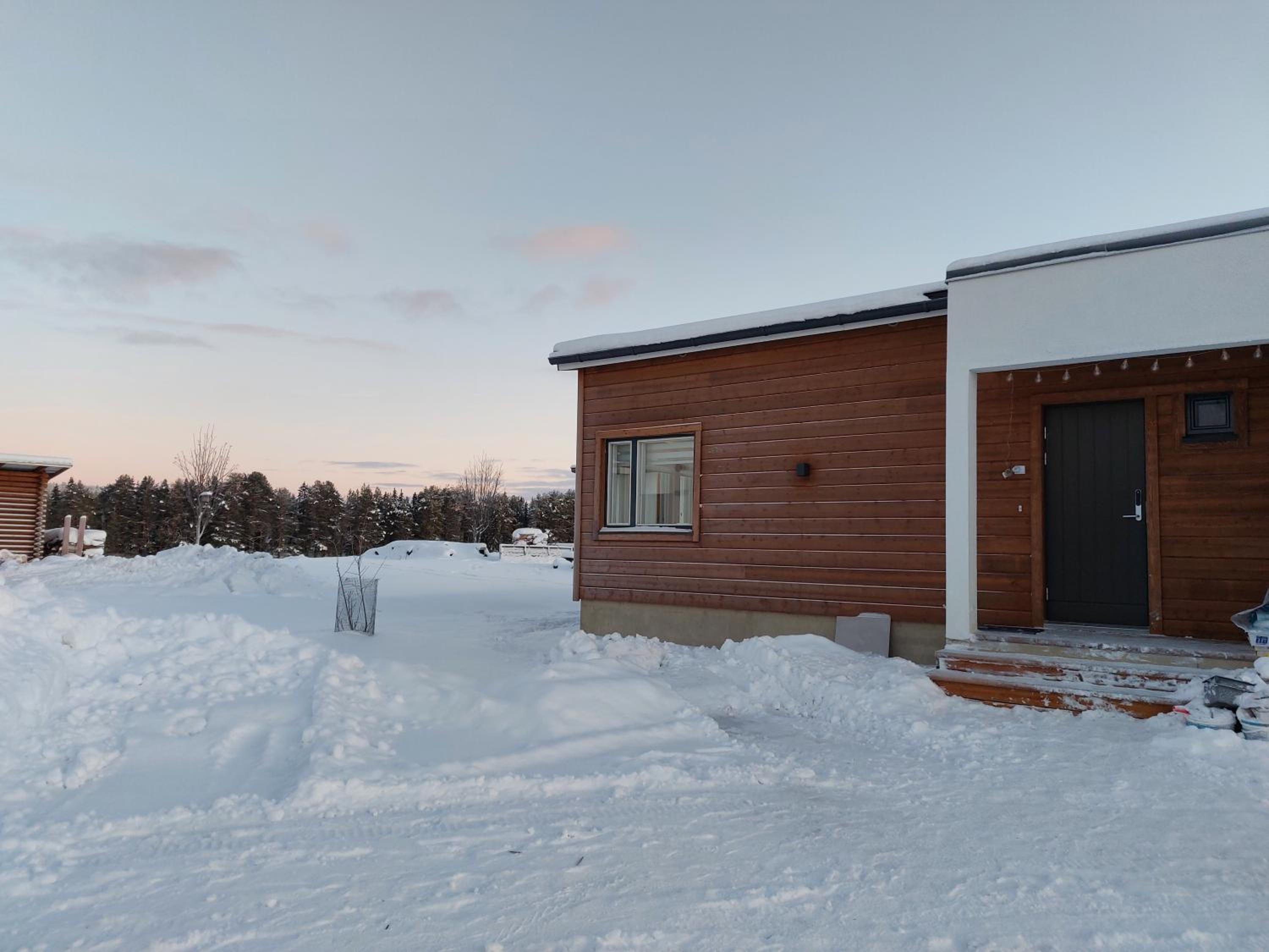 Arctic River Chalet view 3