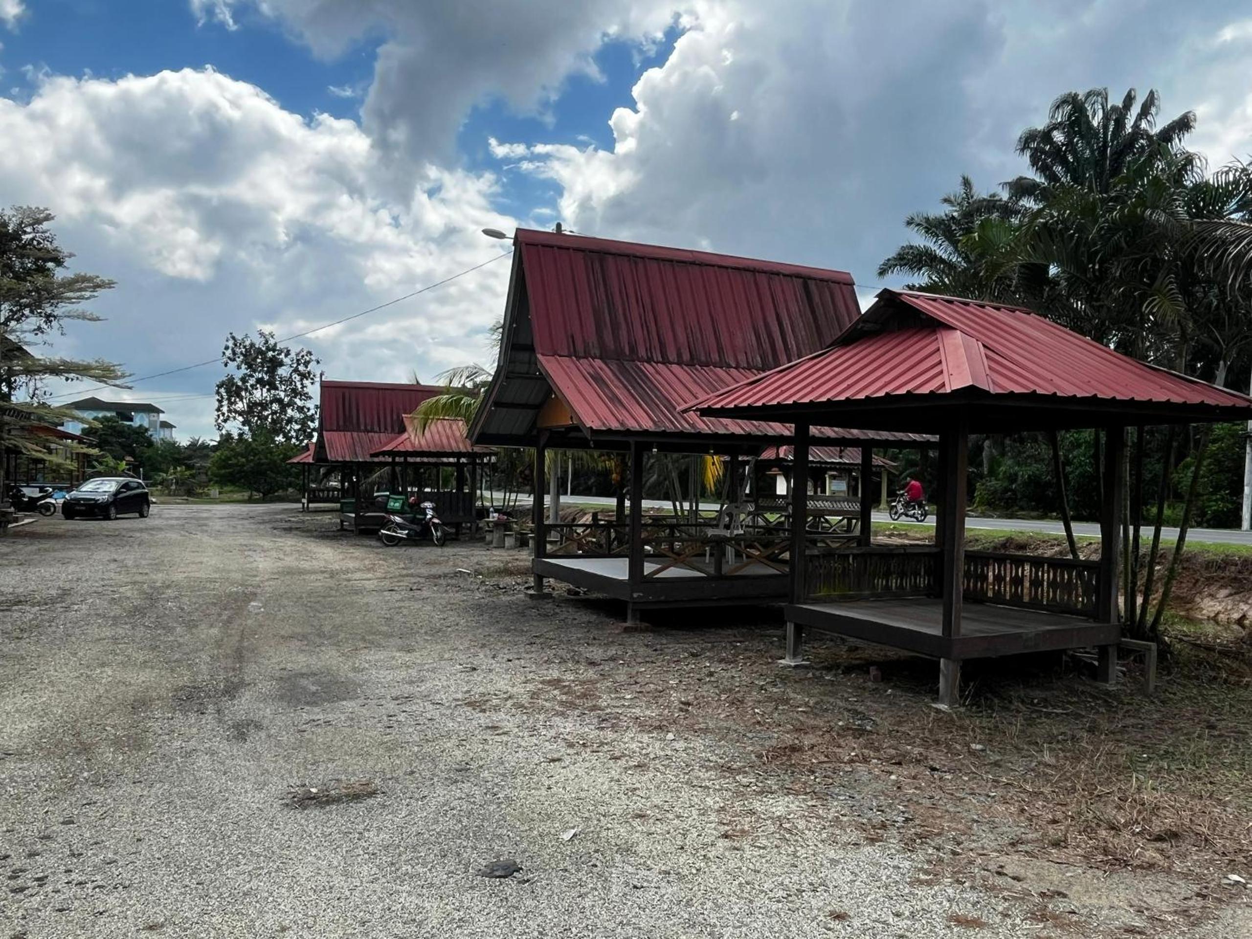 Ayem Homestay Parit Raja Darat photo 4