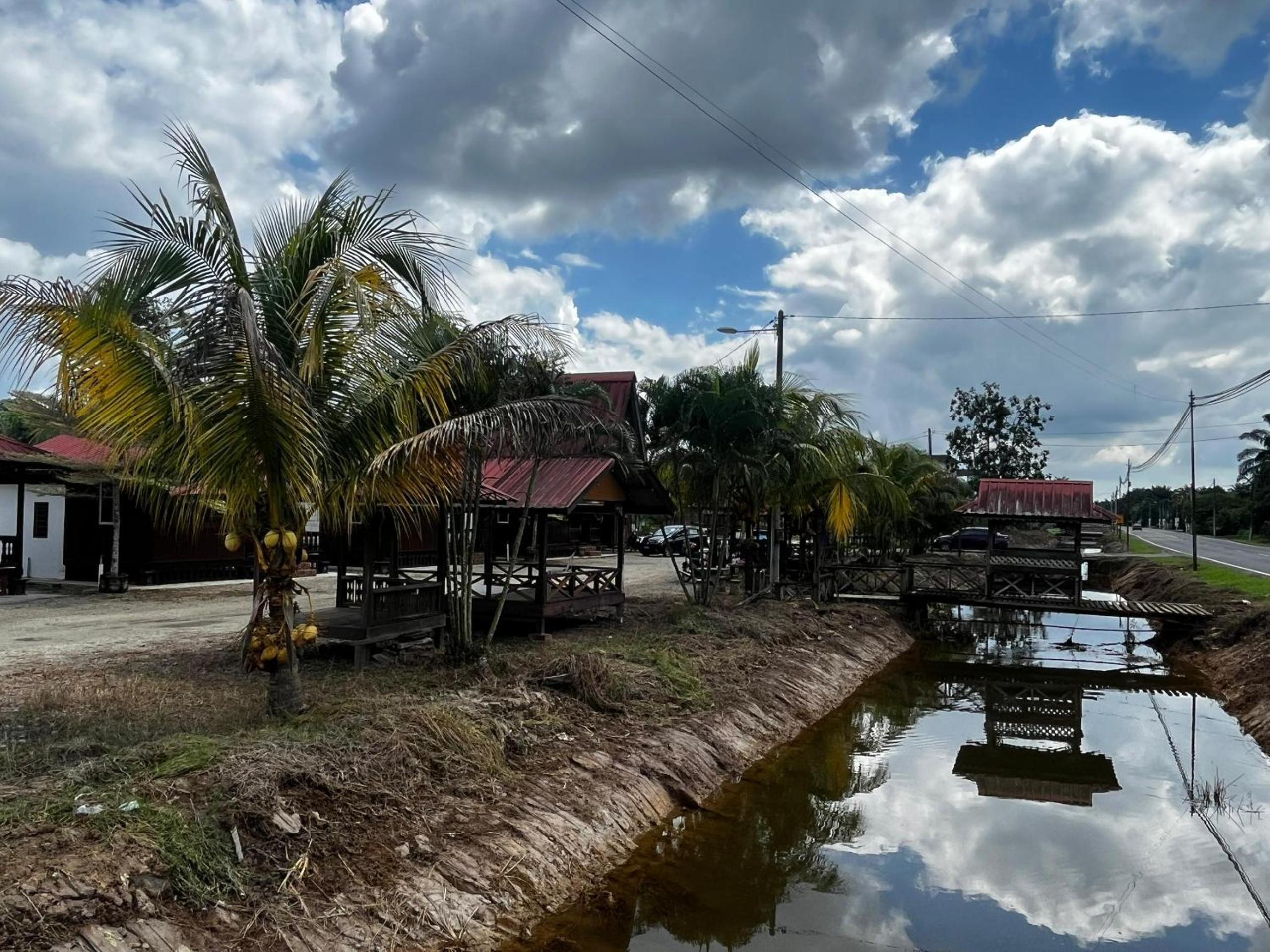 Ayem Homestay Parit Raja Darat photo 2