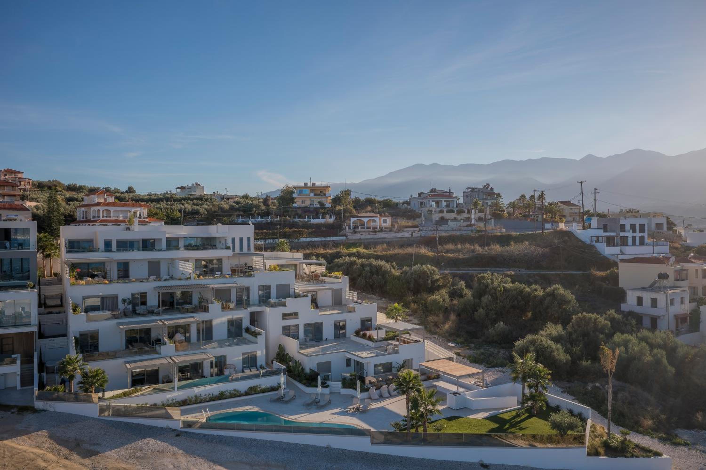 AmphiMatrion Luxury Residence