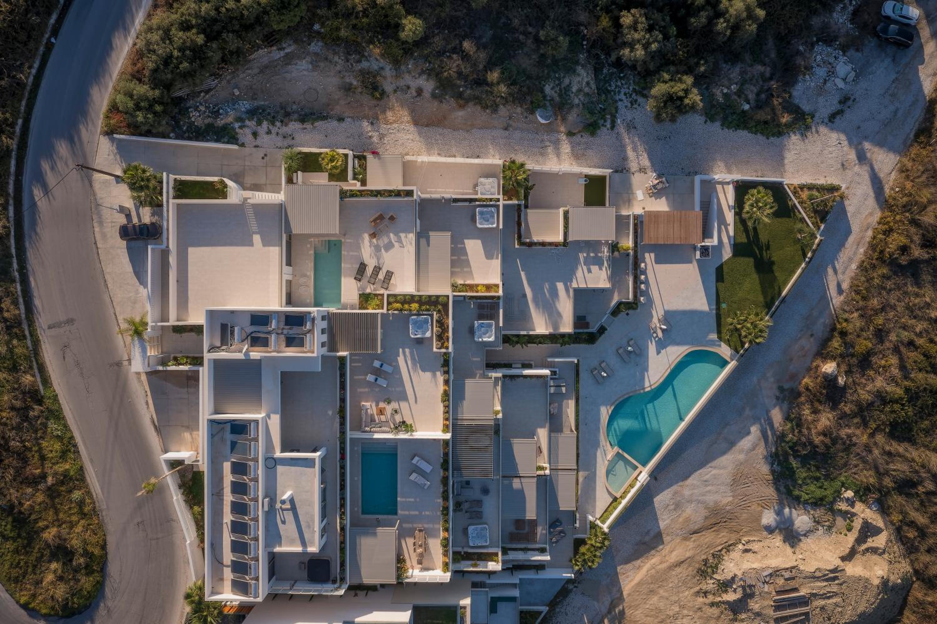AmphiMatrion Luxury Residence