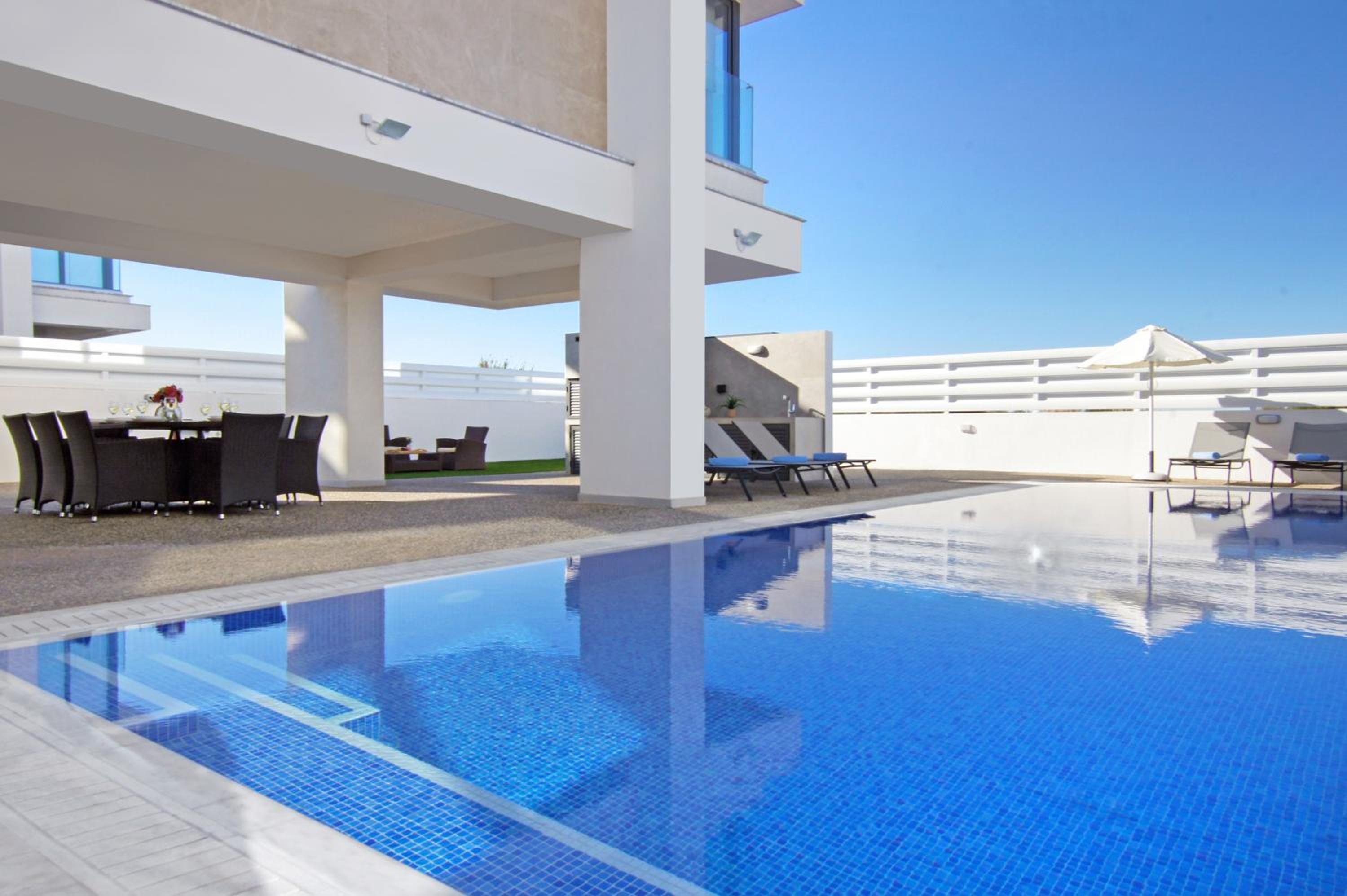Villa Amazonia - Large Private Pool