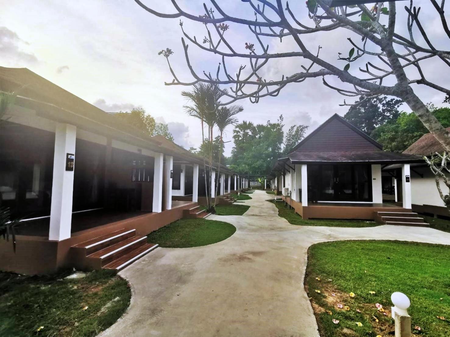 Nana Beach Hotel & Resort