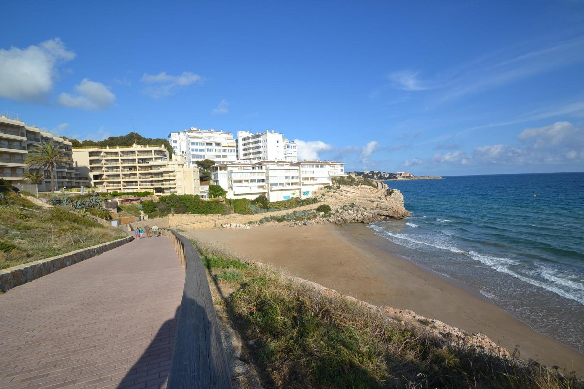 Apartamento con piscina en Salou