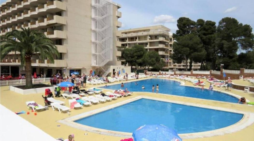 Apartamento con piscina en Salou