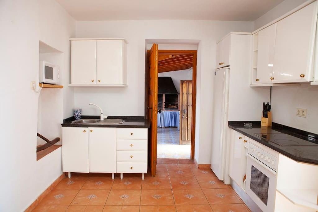 Holiday home La Dehesa - Pool and see view