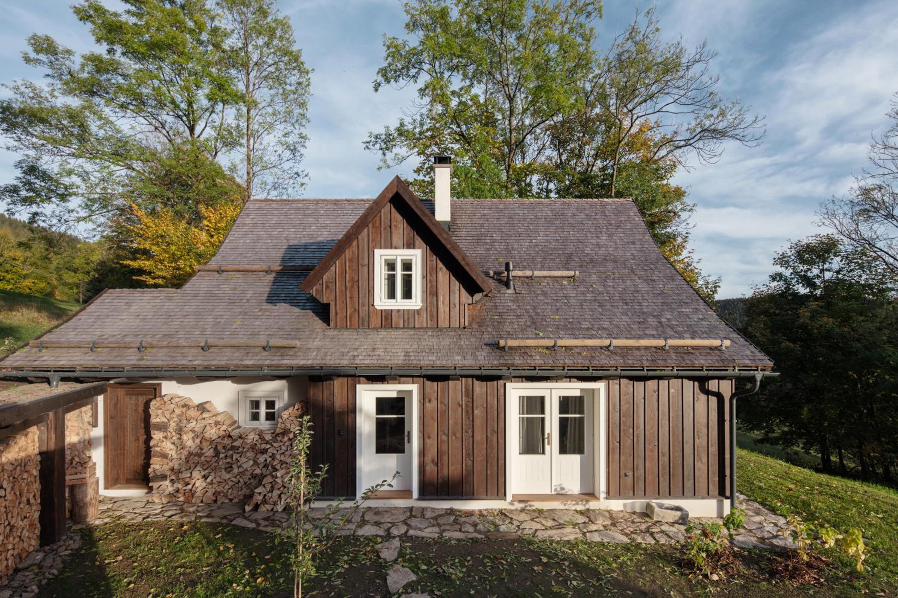 Chaloupka Dvě Sestry