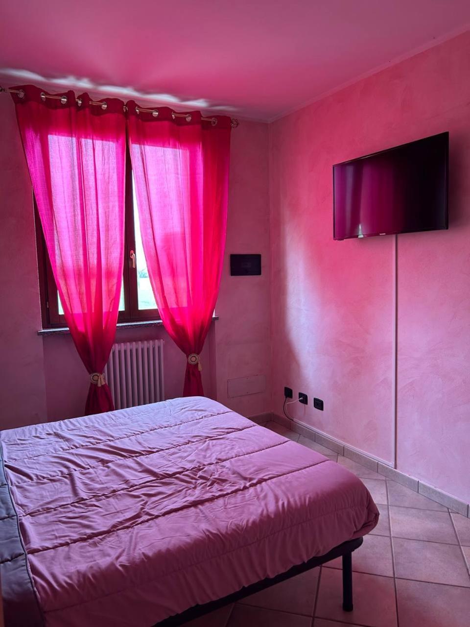ML HOUSE VIVALDI en Podenzano — hotel room