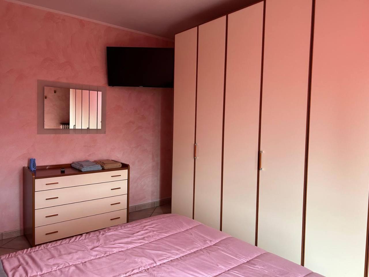 ML HOUSE VIVALDI en Podenzano — hotel room
