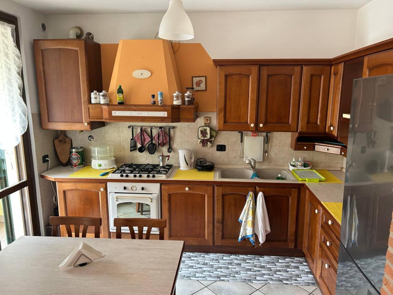 ML HOUSE VIVALDI en Podenzano — kitchen