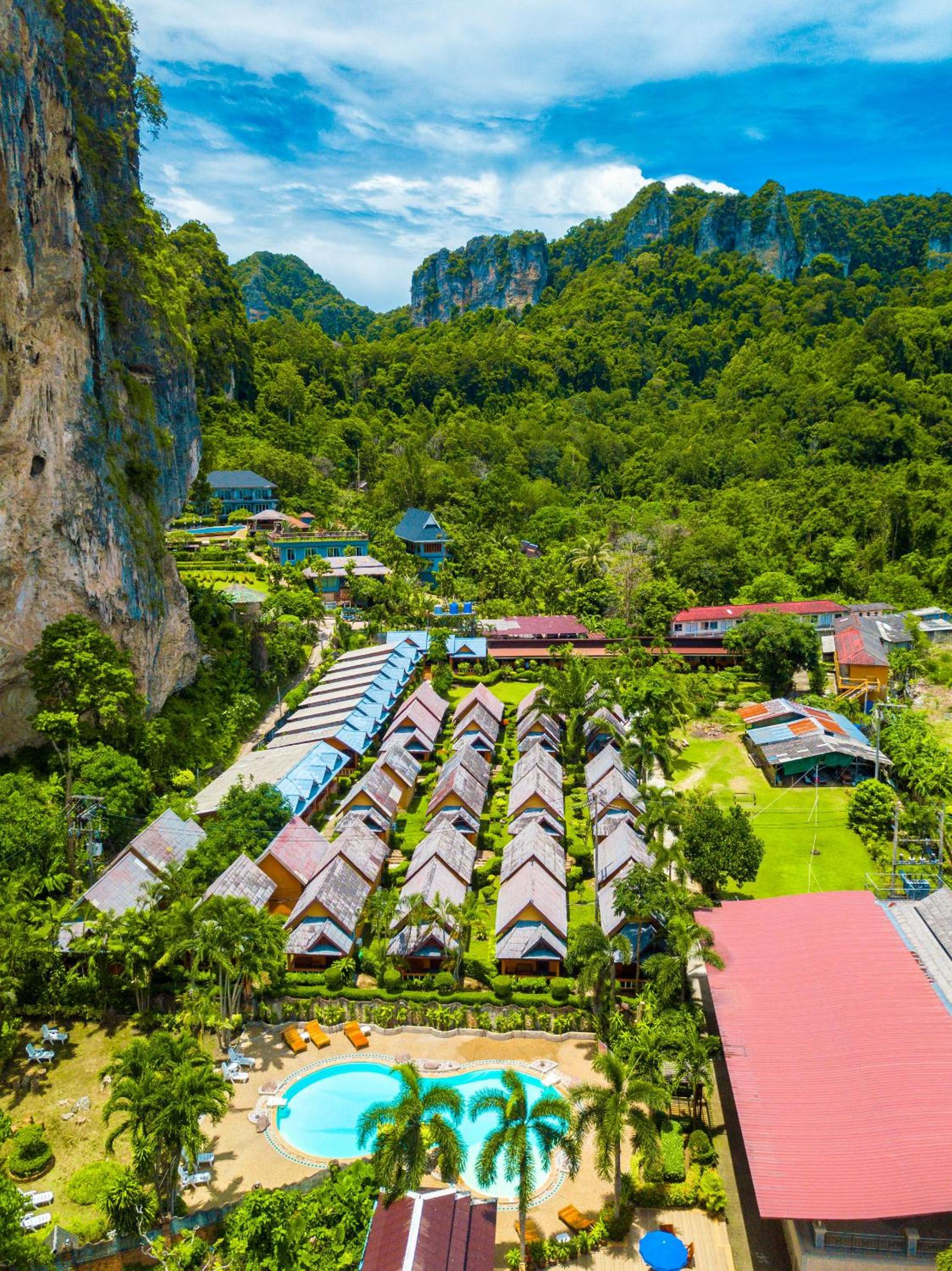 Diamond Cave Resort