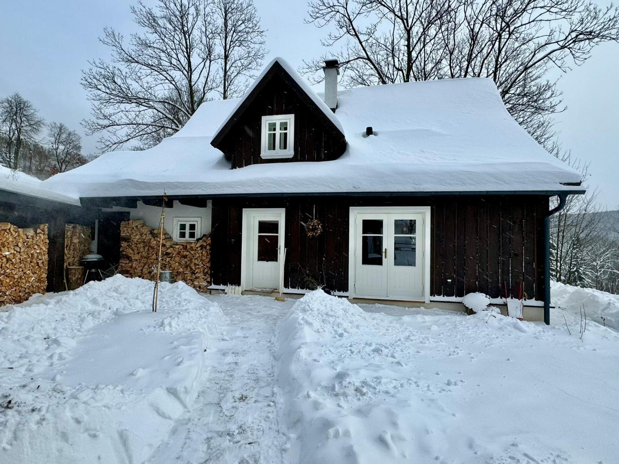 Chaloupka Dvě Sestry