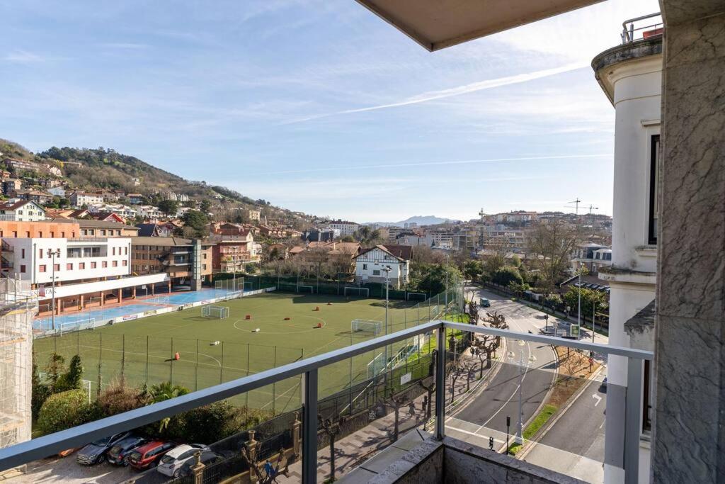 Bright apartment with A/C, parking optional