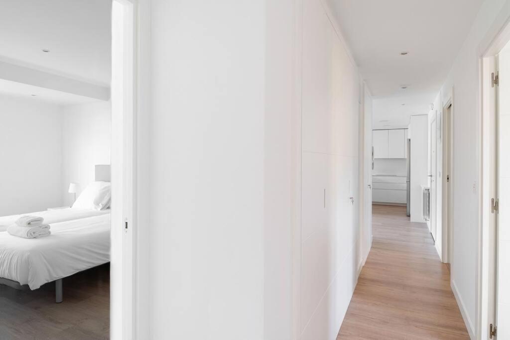 Bright apartment with A/C, parking optional