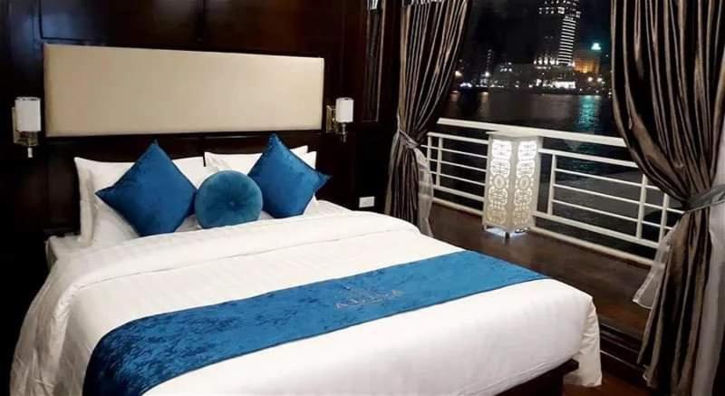 Aquamarine Premium Cruise view 5
