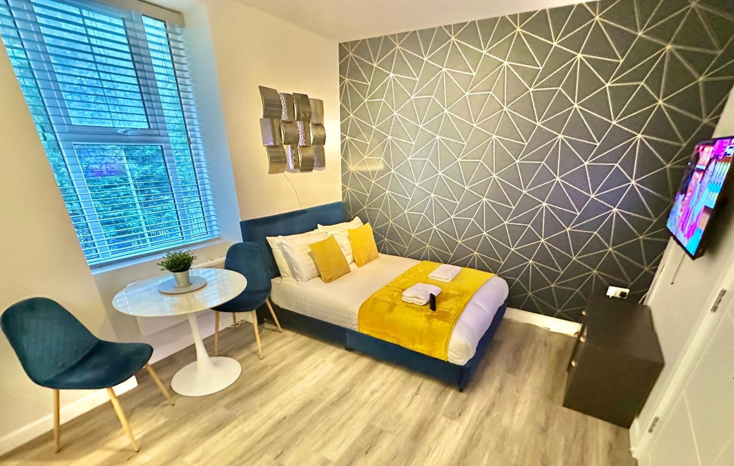 Serenity Retreat - Tranquil Apartment Close to Beach