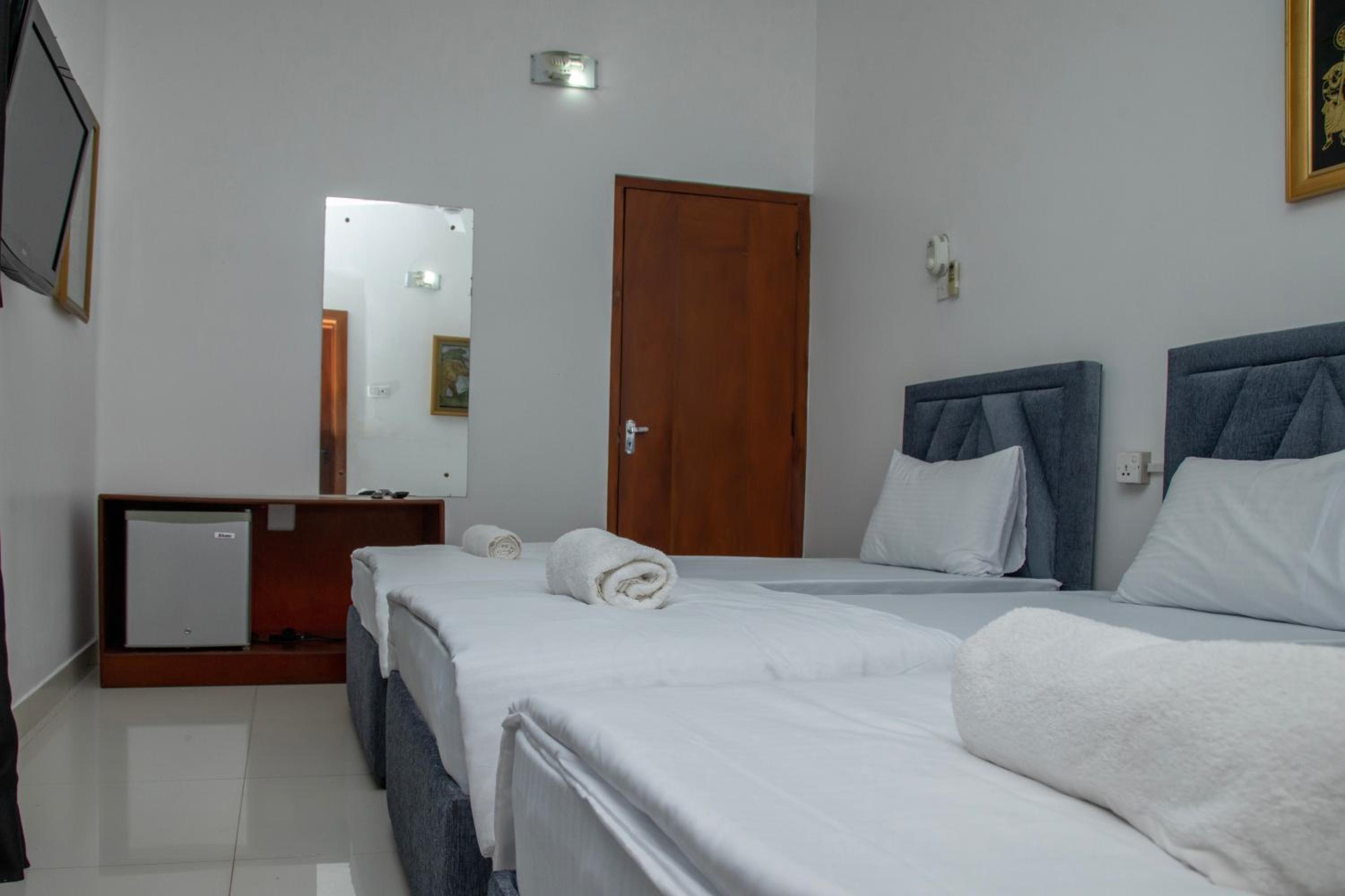 Cozy Nest Kandy Villa view 3
