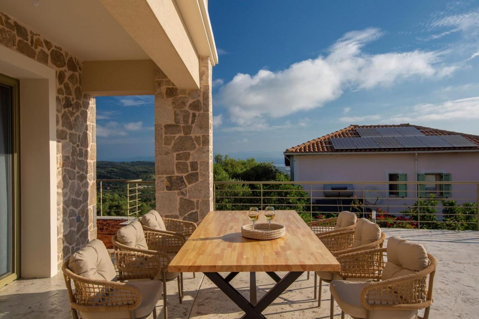 Veramente Villas With Sea view photo 3