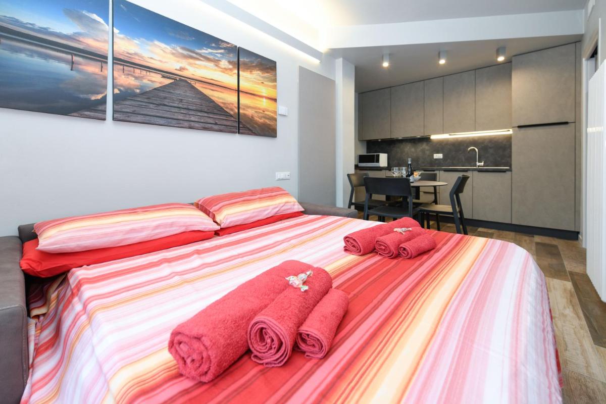 The Captain Apartment Sirmione view 4