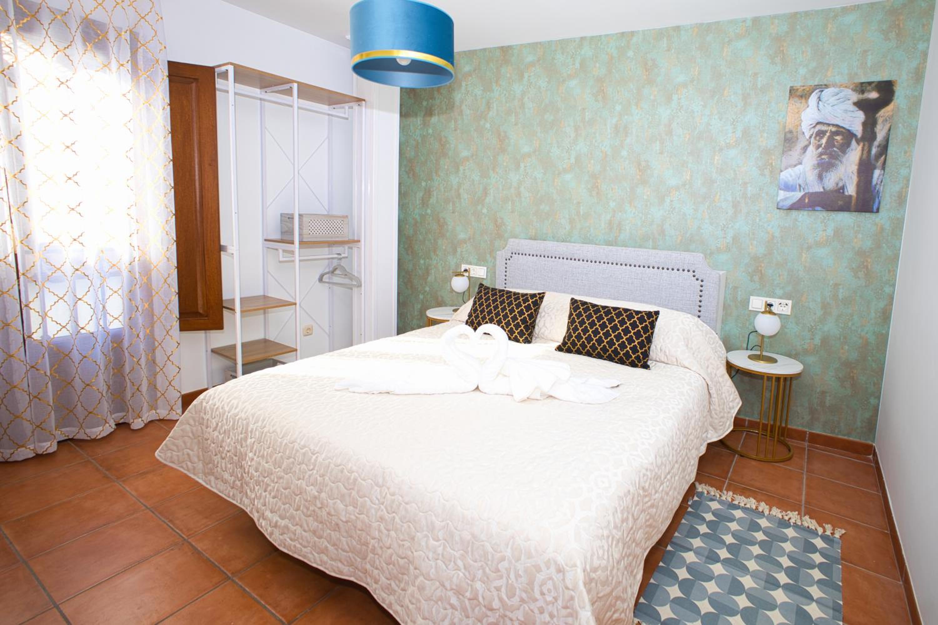 Le Grand Sultan 1492, Mirador San Nicolás, Parking included