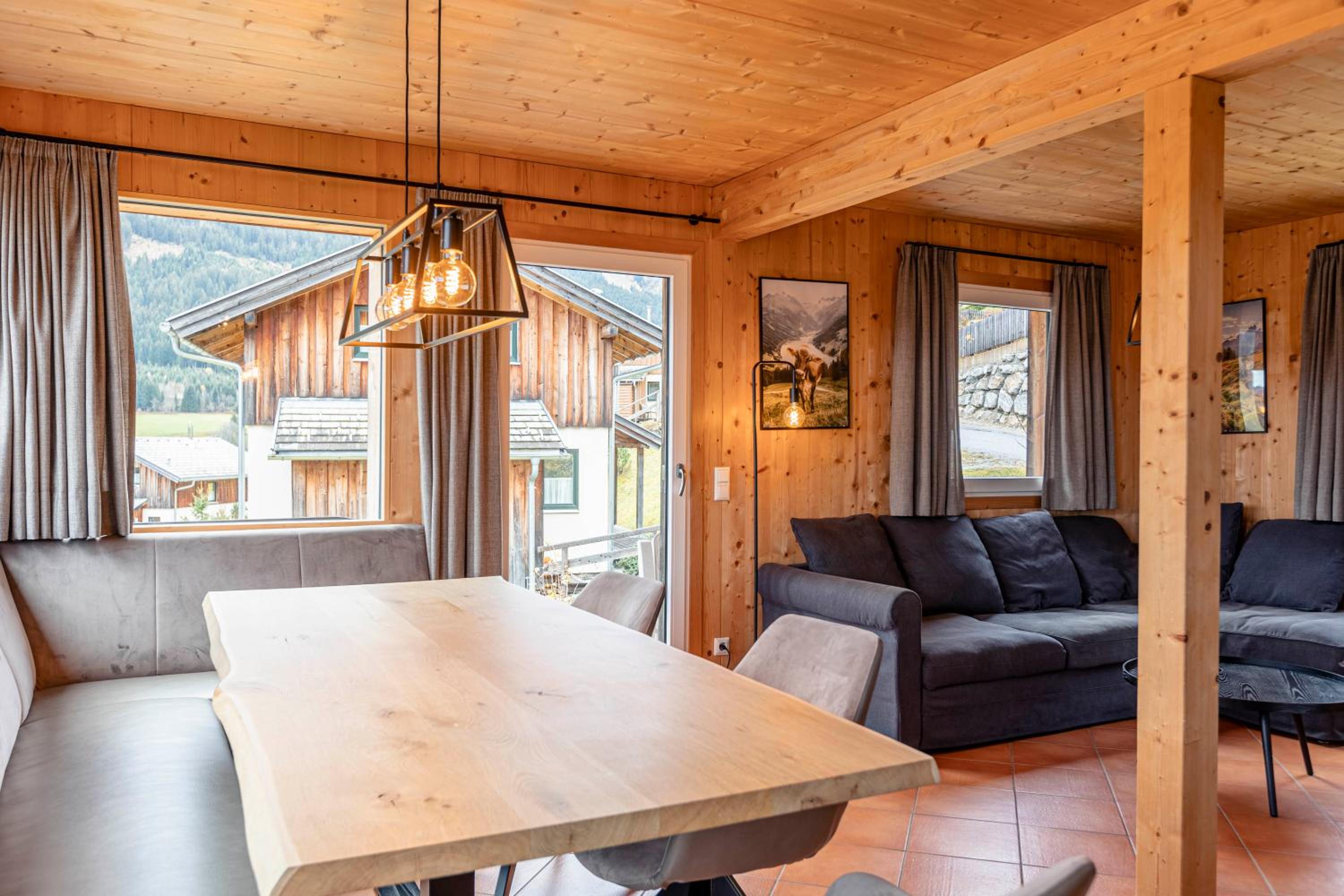 Alpendorf Dachstein West by ALPS RESORTS