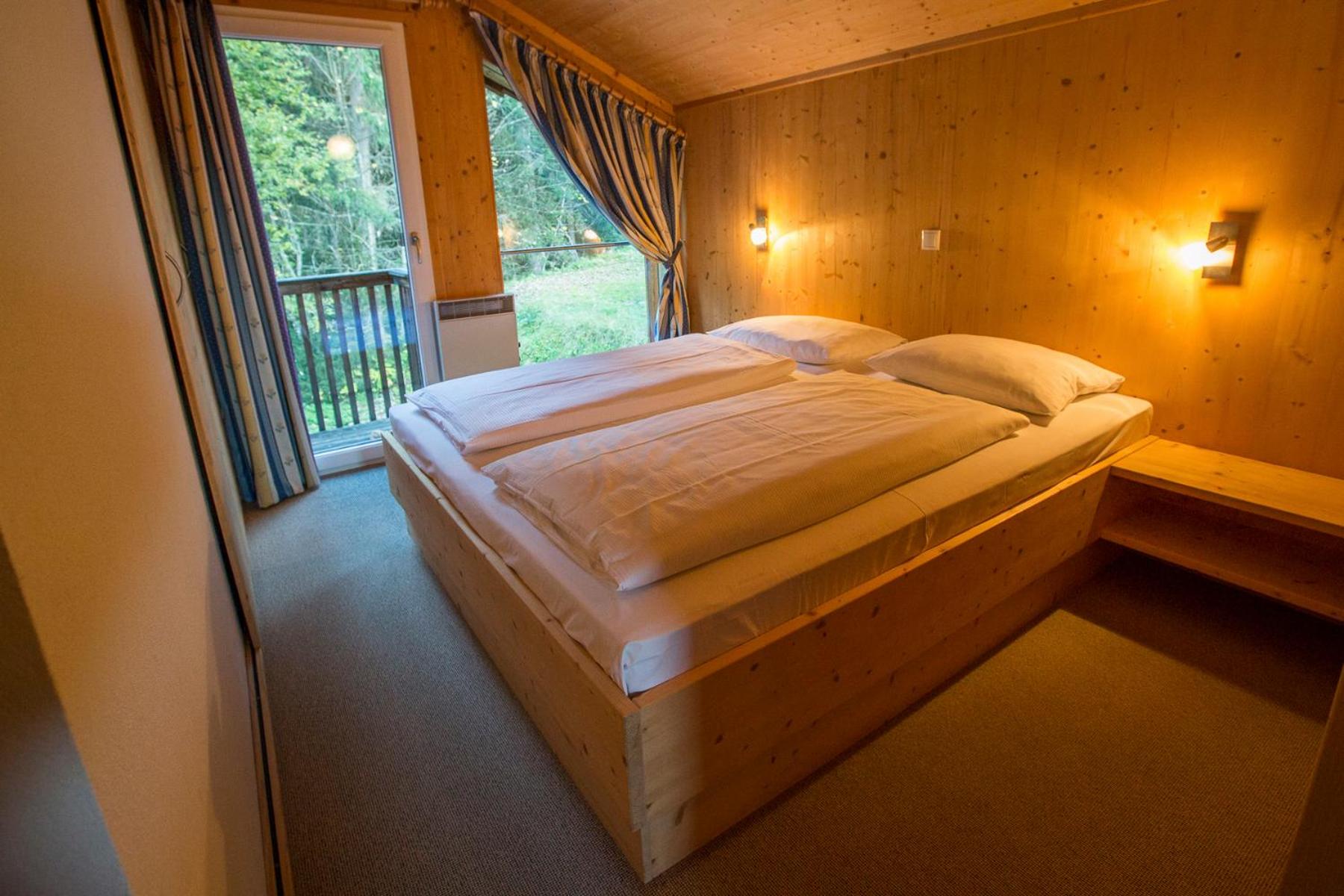 Alpendorf Dachstein West by ALPS RESORTS