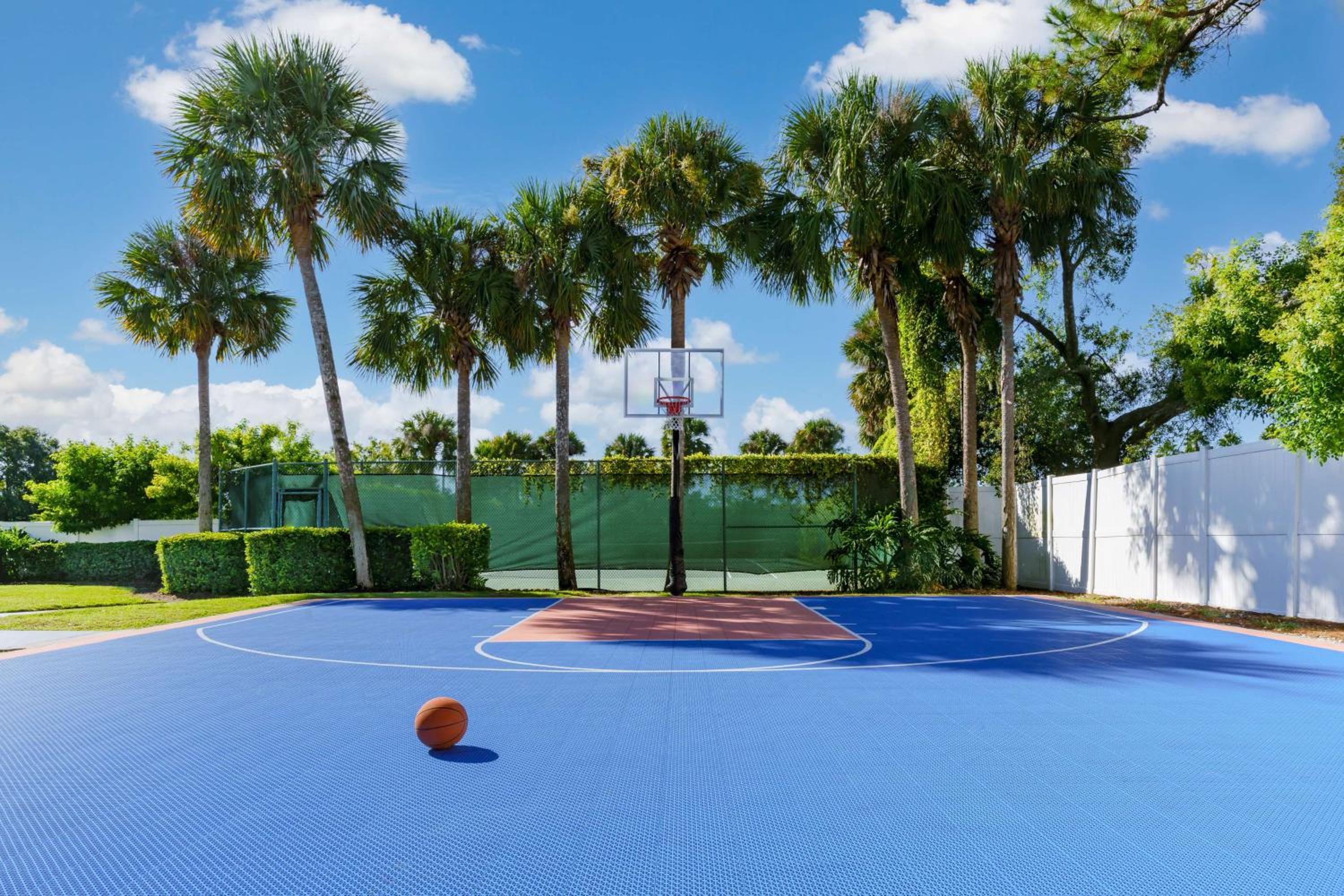 Embassy Suites by Hilton Orlando Lake Buena Vista Resort
