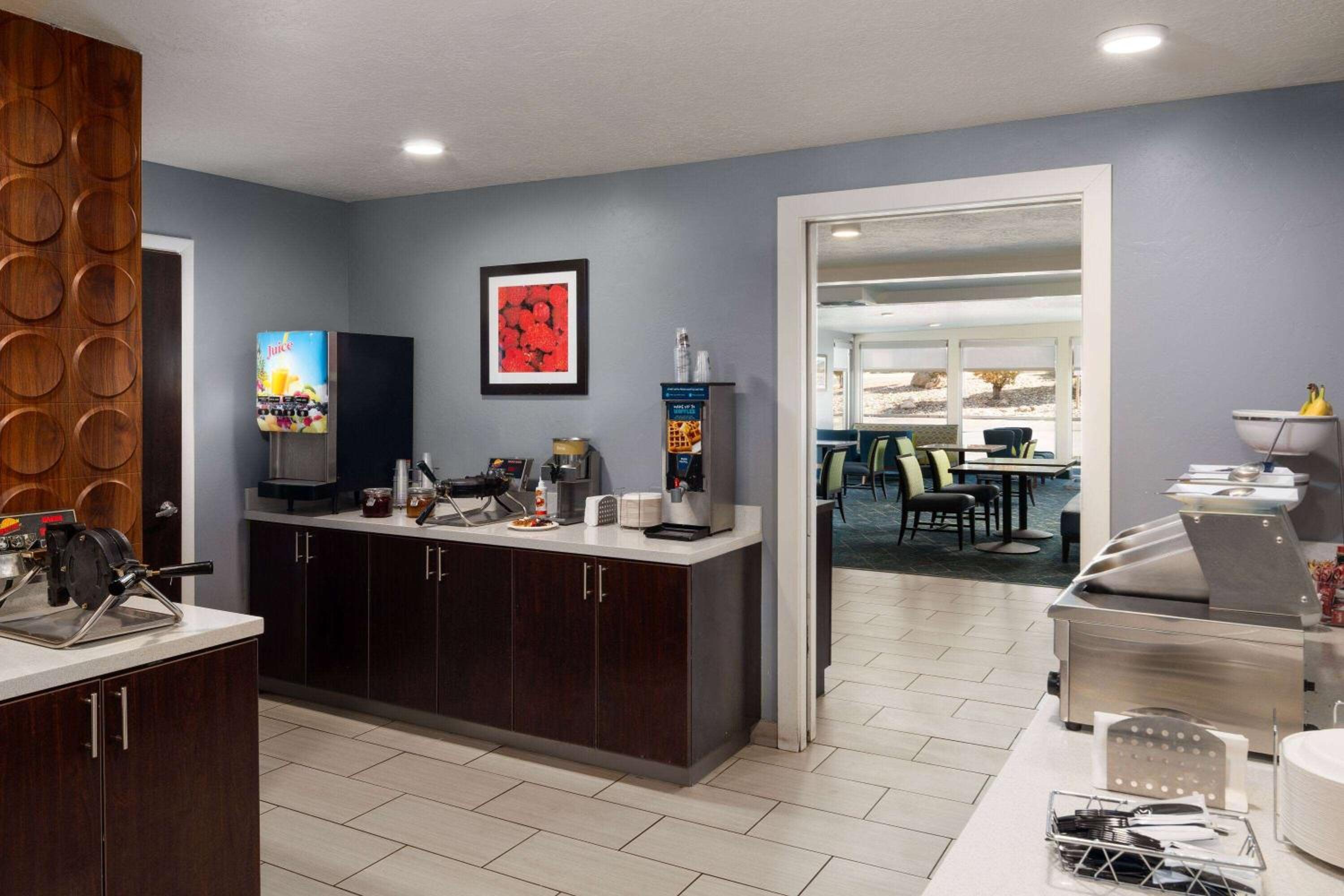 Wingate by Wyndham Cedar City view 5