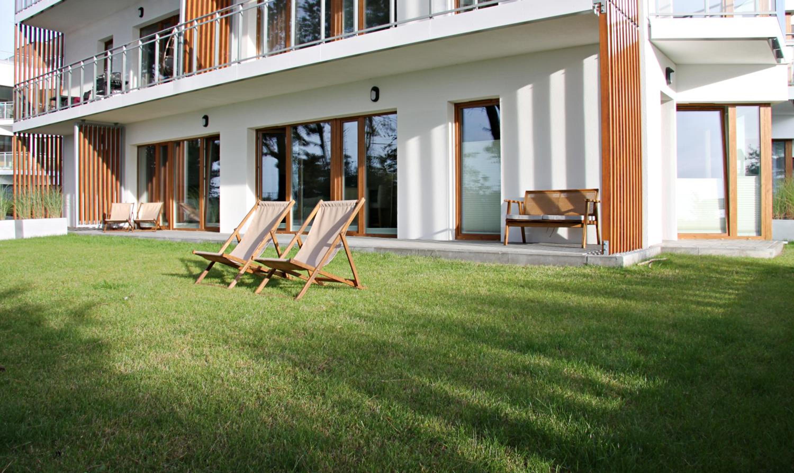 LET'S SEA - 2 Bedroom - Premium Baltic Apartment with Front Sea View Garden and SPA access