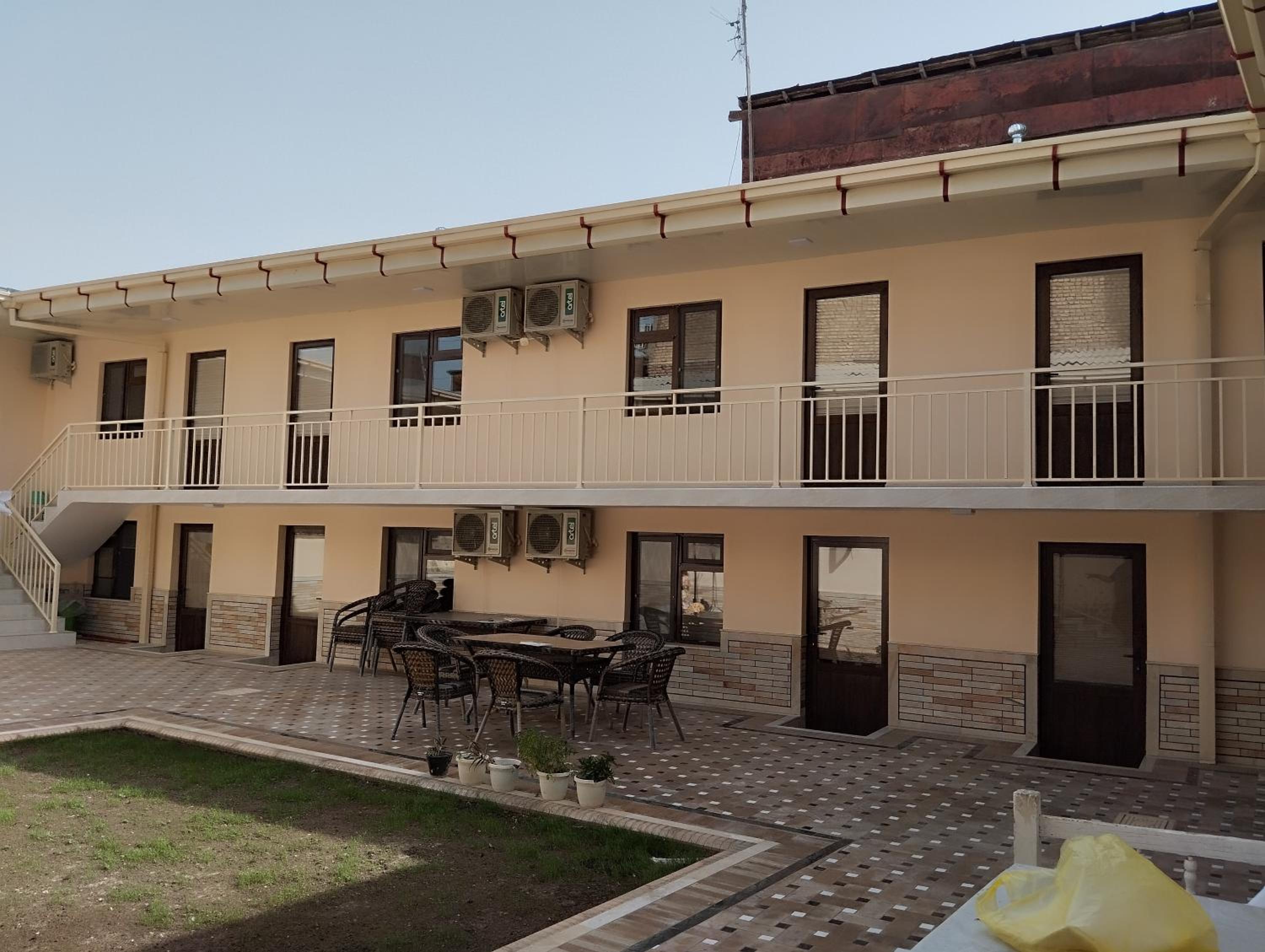 RAXMATJON Hotel