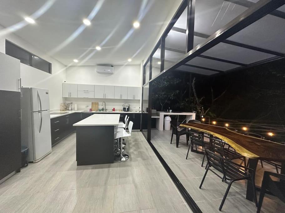 Casa MarVela Playa Grande