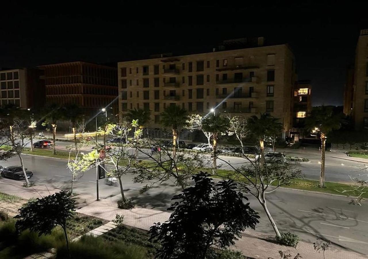 fully furnished apartment in casa beverly hills