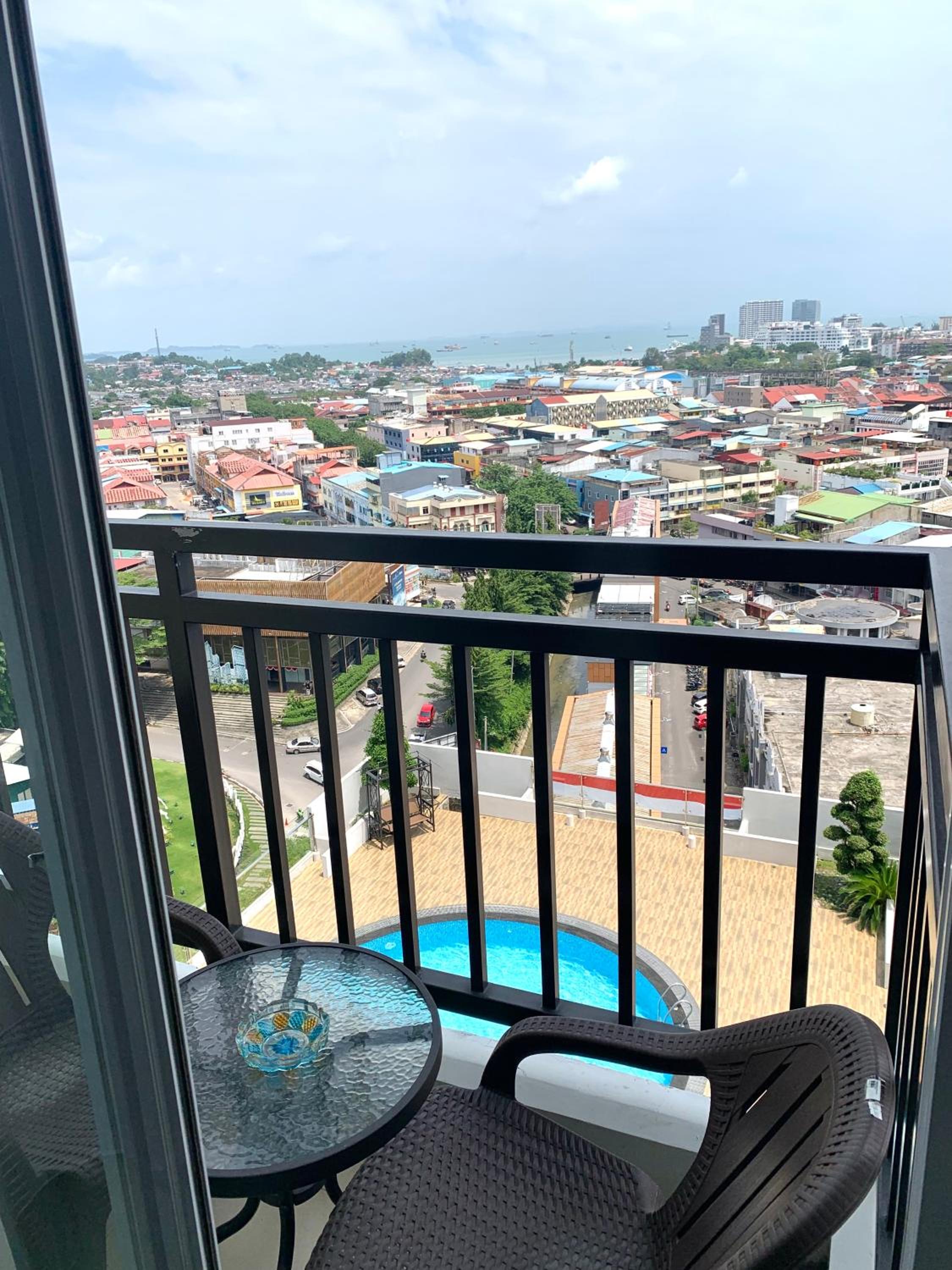 Wiwi Formosa Residence 2 Bedroom 12th Floor