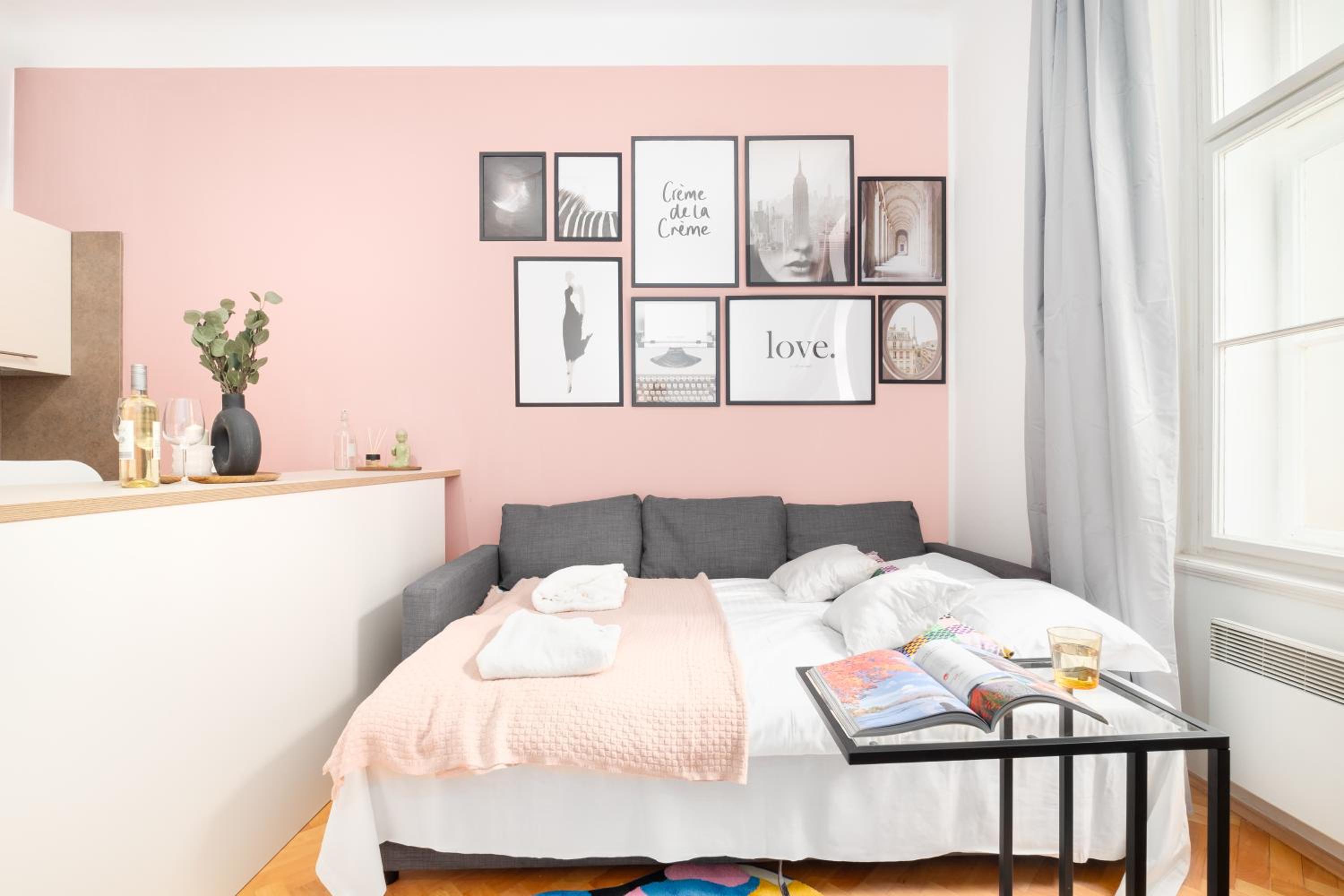 Prague Days - Modern Apartments just 7 min from Wenceslas Square