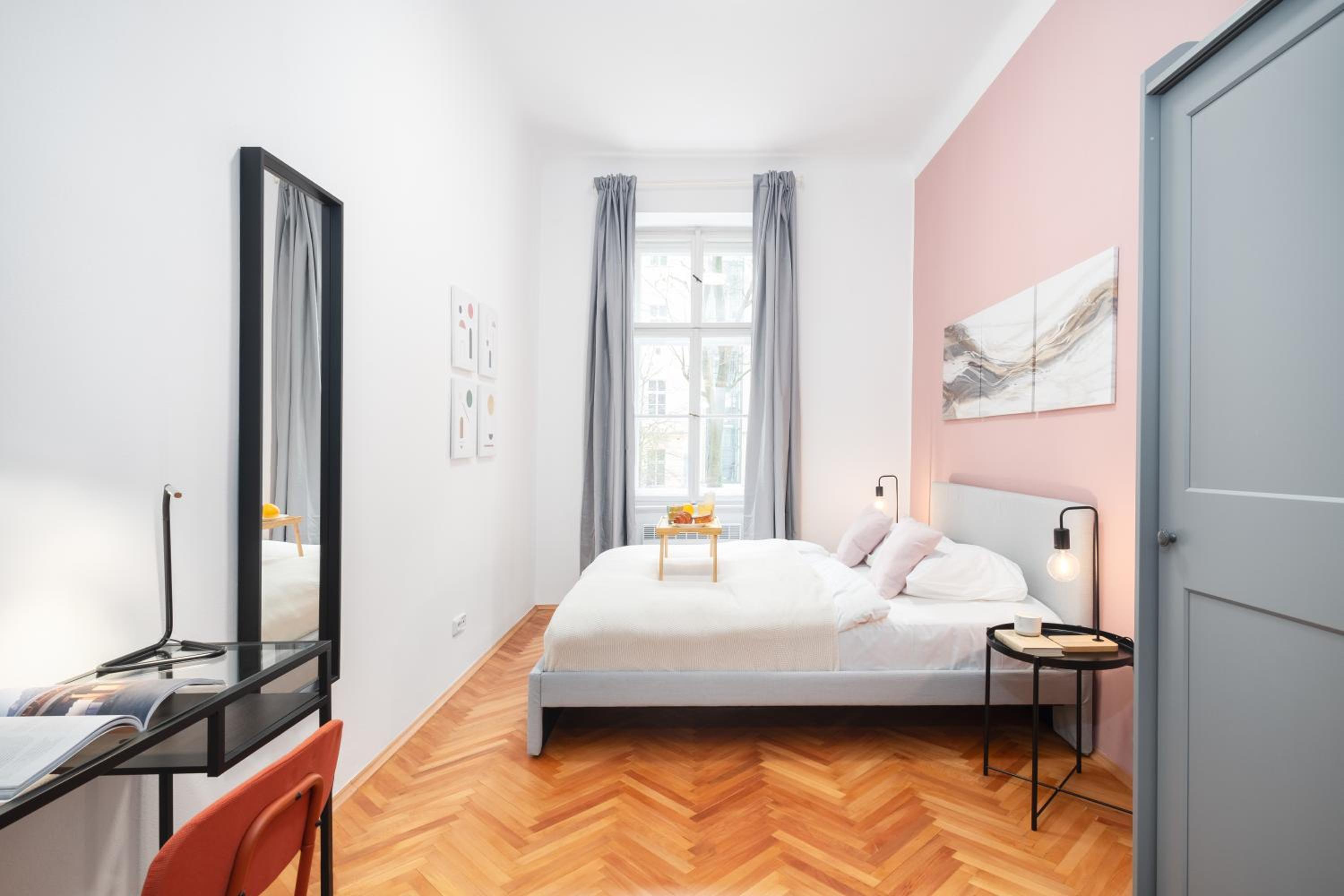 Prague Days - Modern Apartments just 7 min from Wenceslas Square