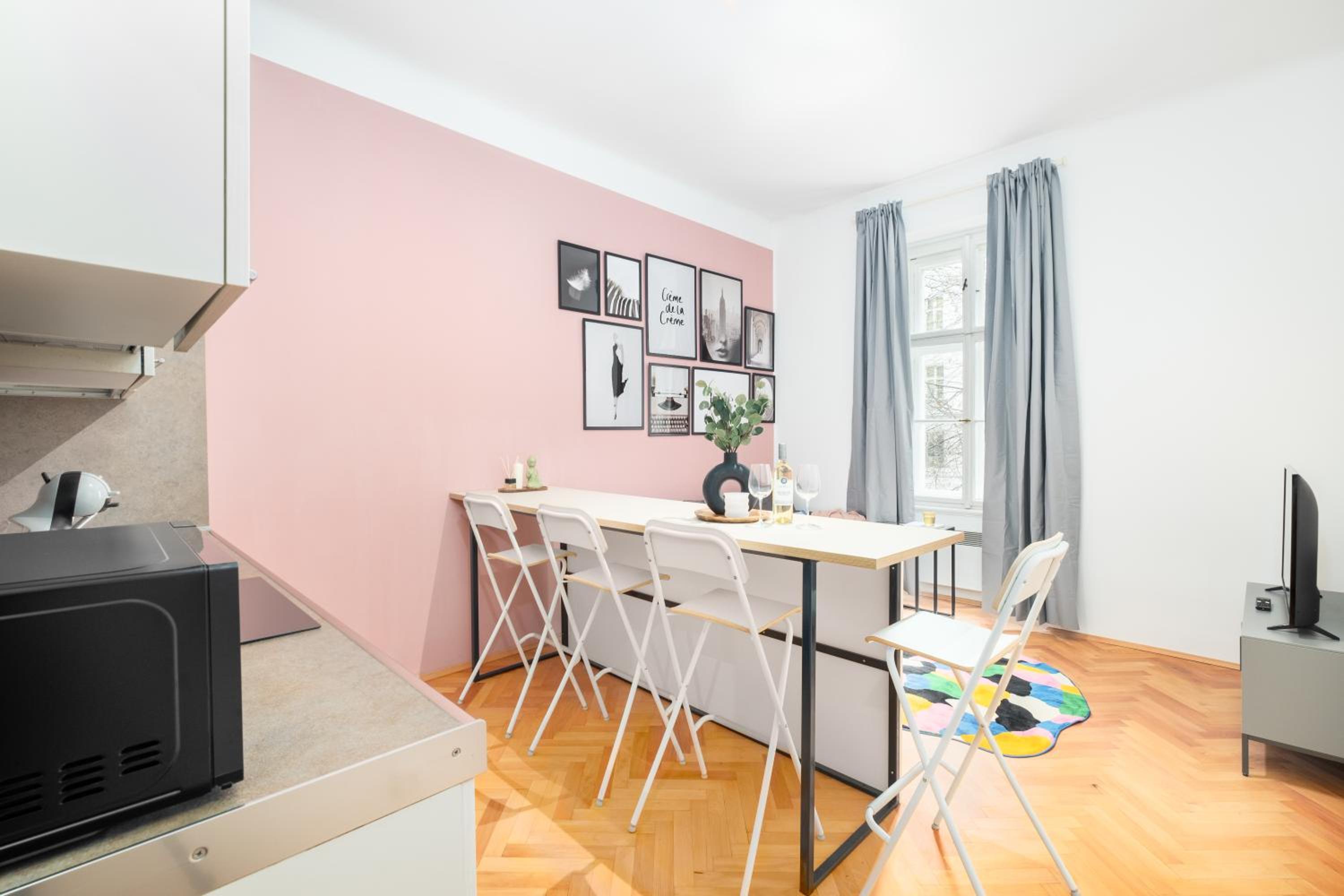 Prague Days - Modern Apartments just 7 min from Wenceslas Square