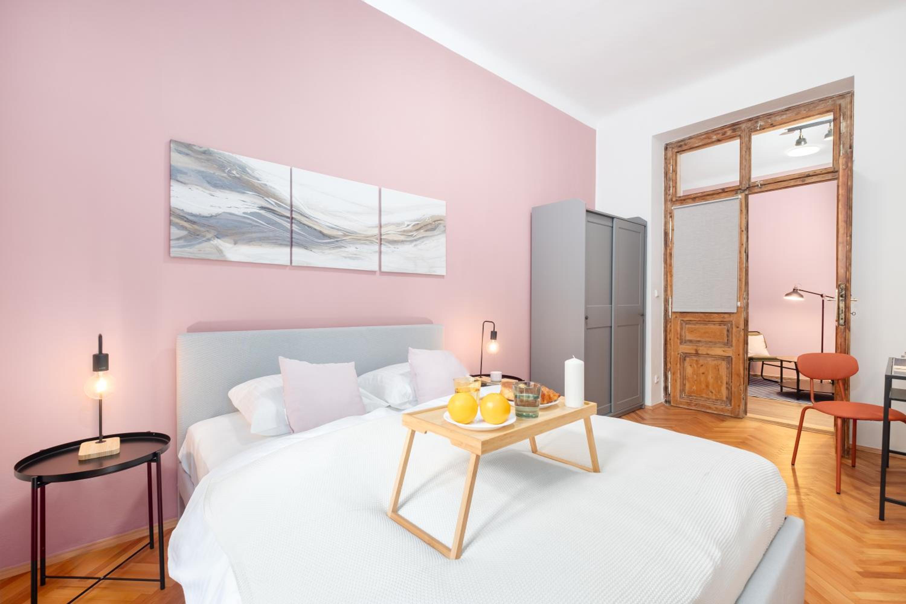 Prague Days - Modern Apartments just 7 min from Wenceslas Square