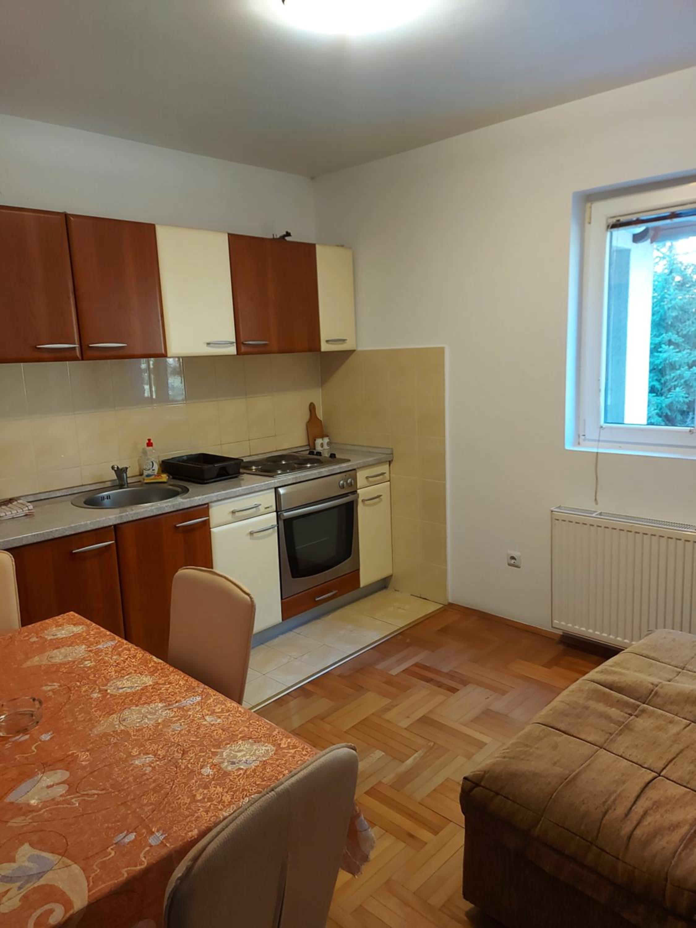 Apartmani vila Todor view 2