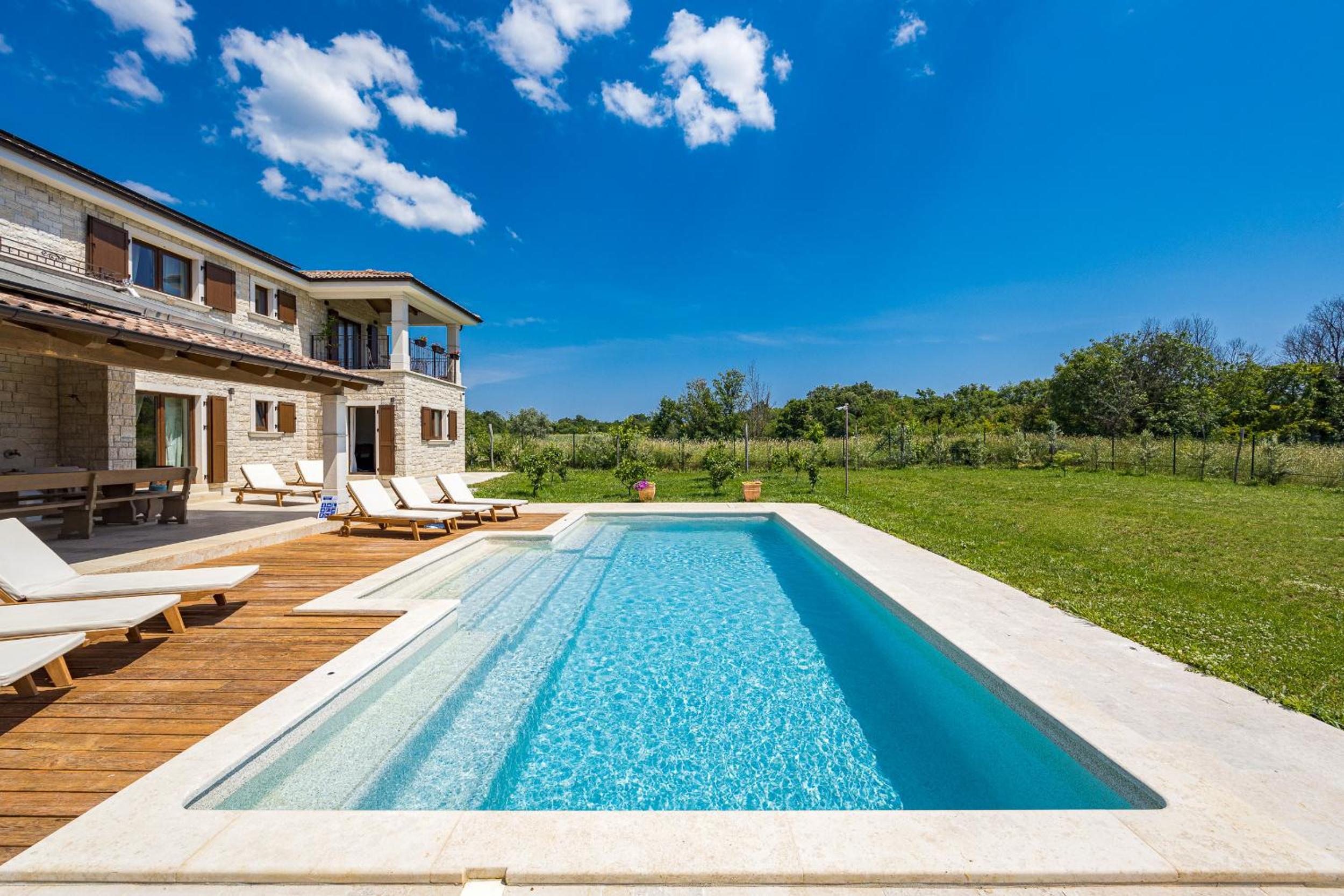 Villa Campagna near Fažana with 7250m2 large garden and sauna view 5