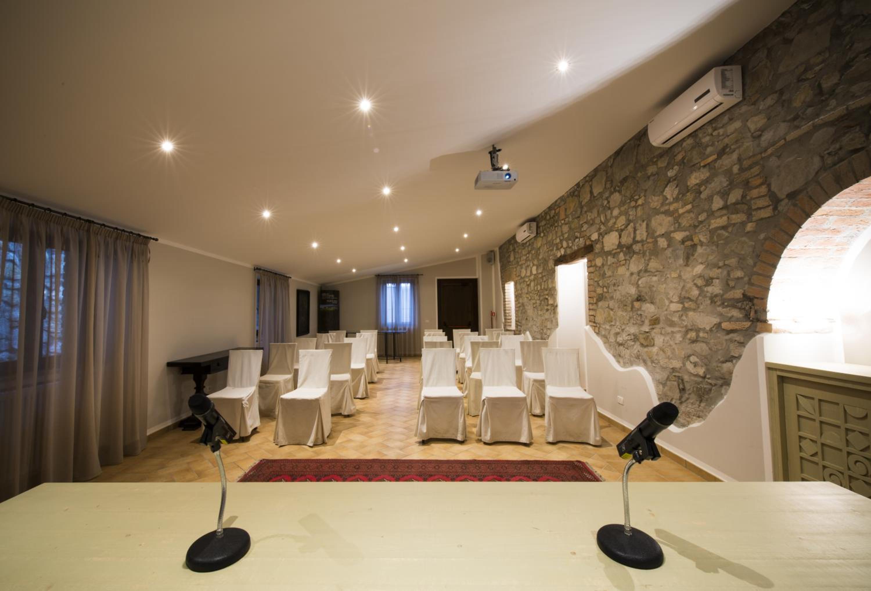 meeting & event spaces