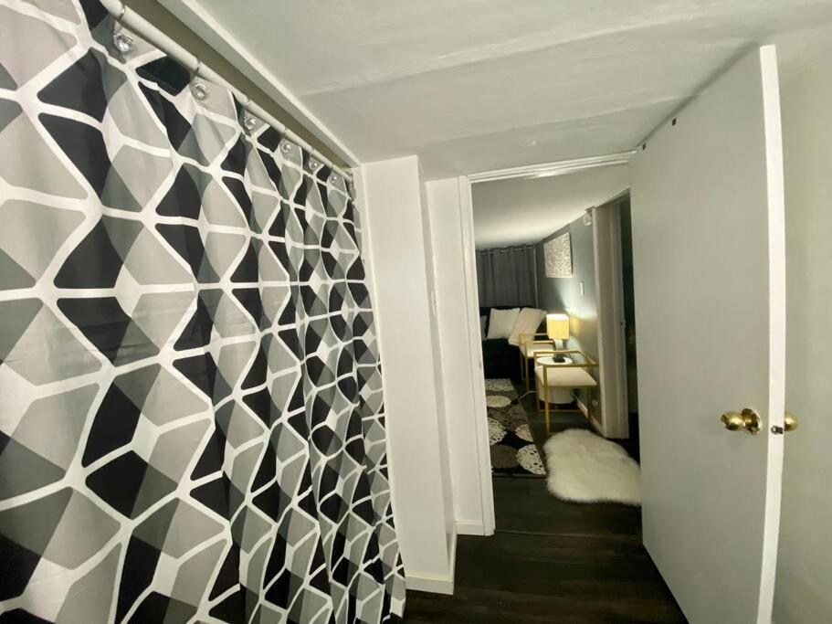 ST1C Space Villa Beautiful views, closer to Amazon view 4