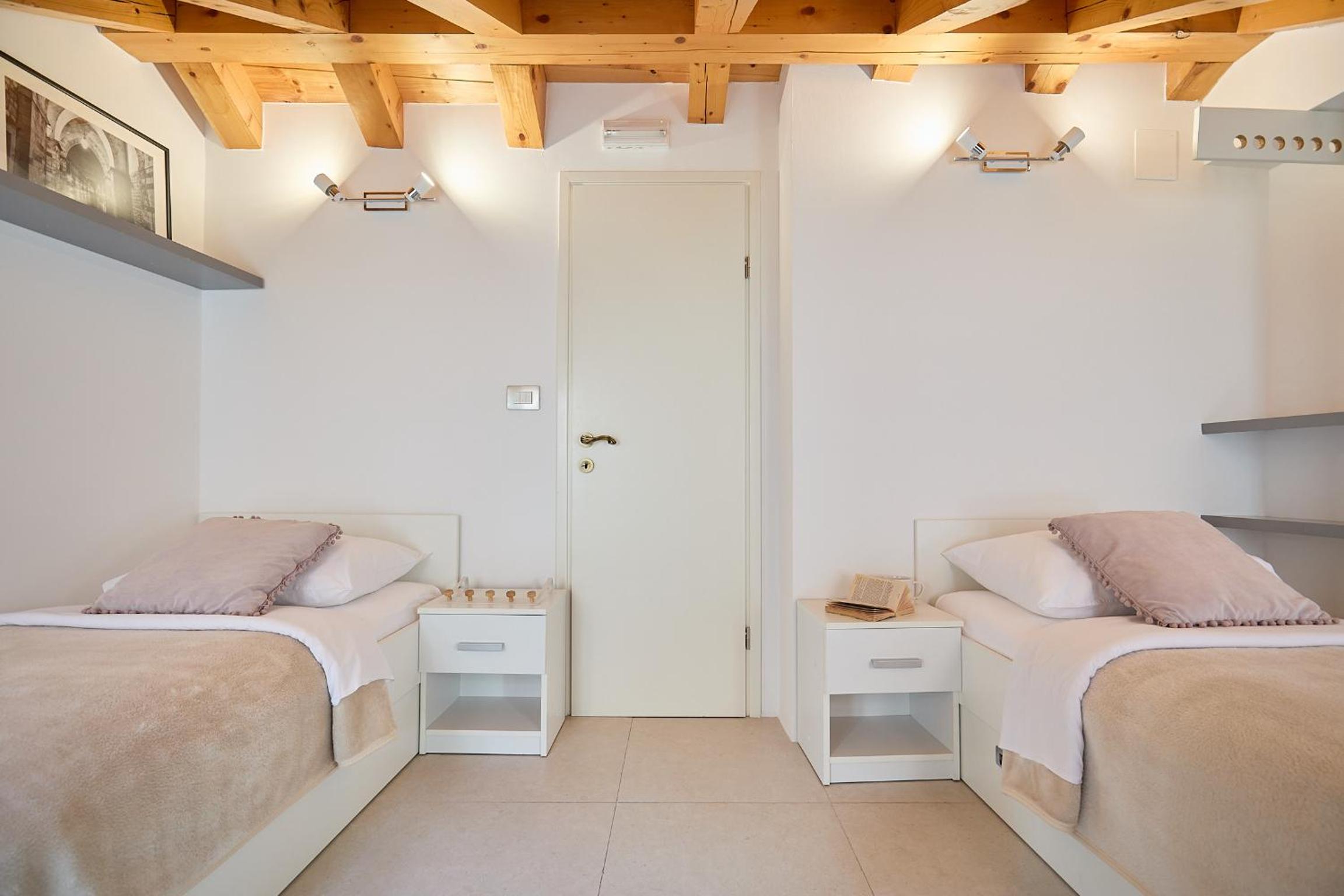 B18 APARTMENT