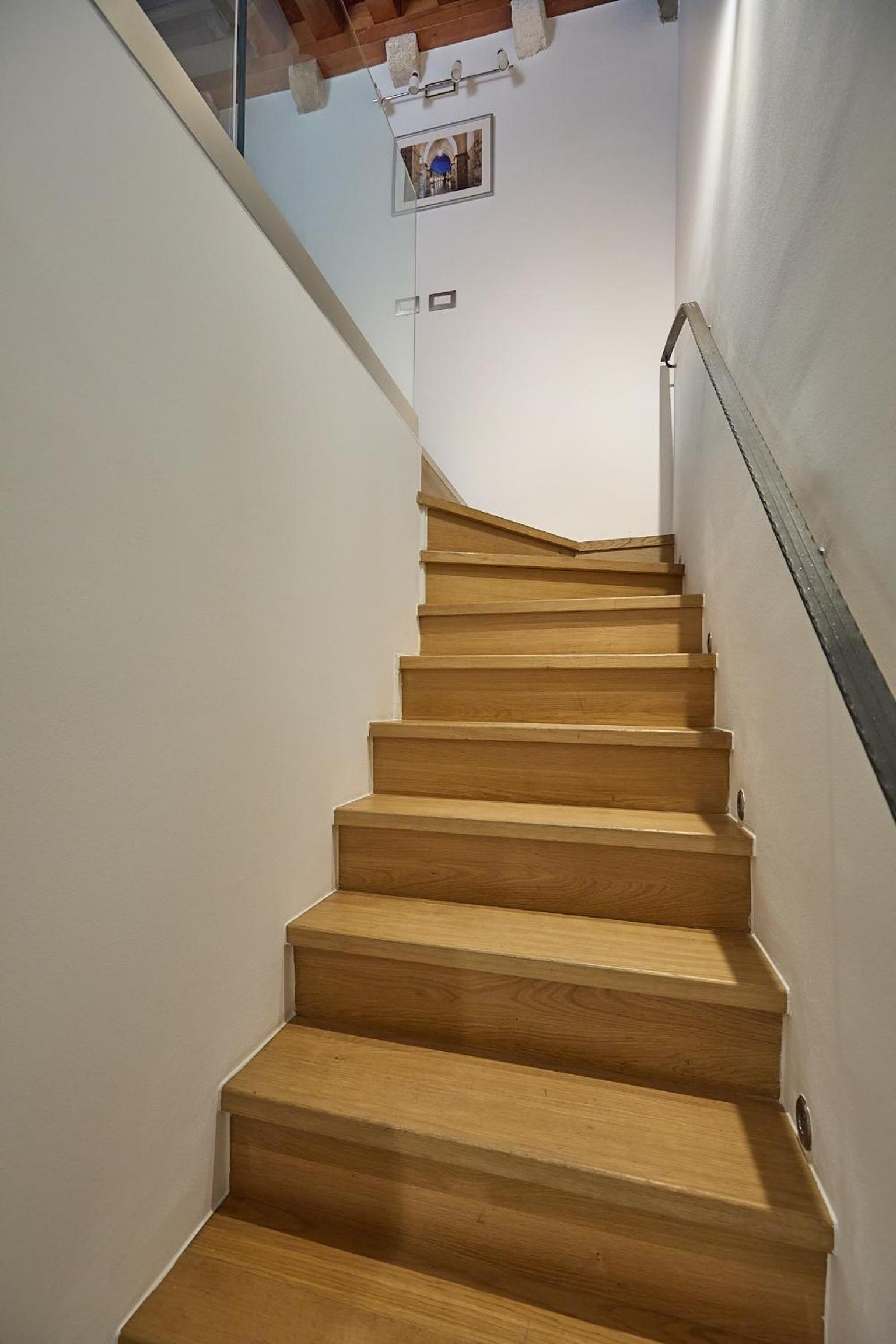 B18 APARTMENT