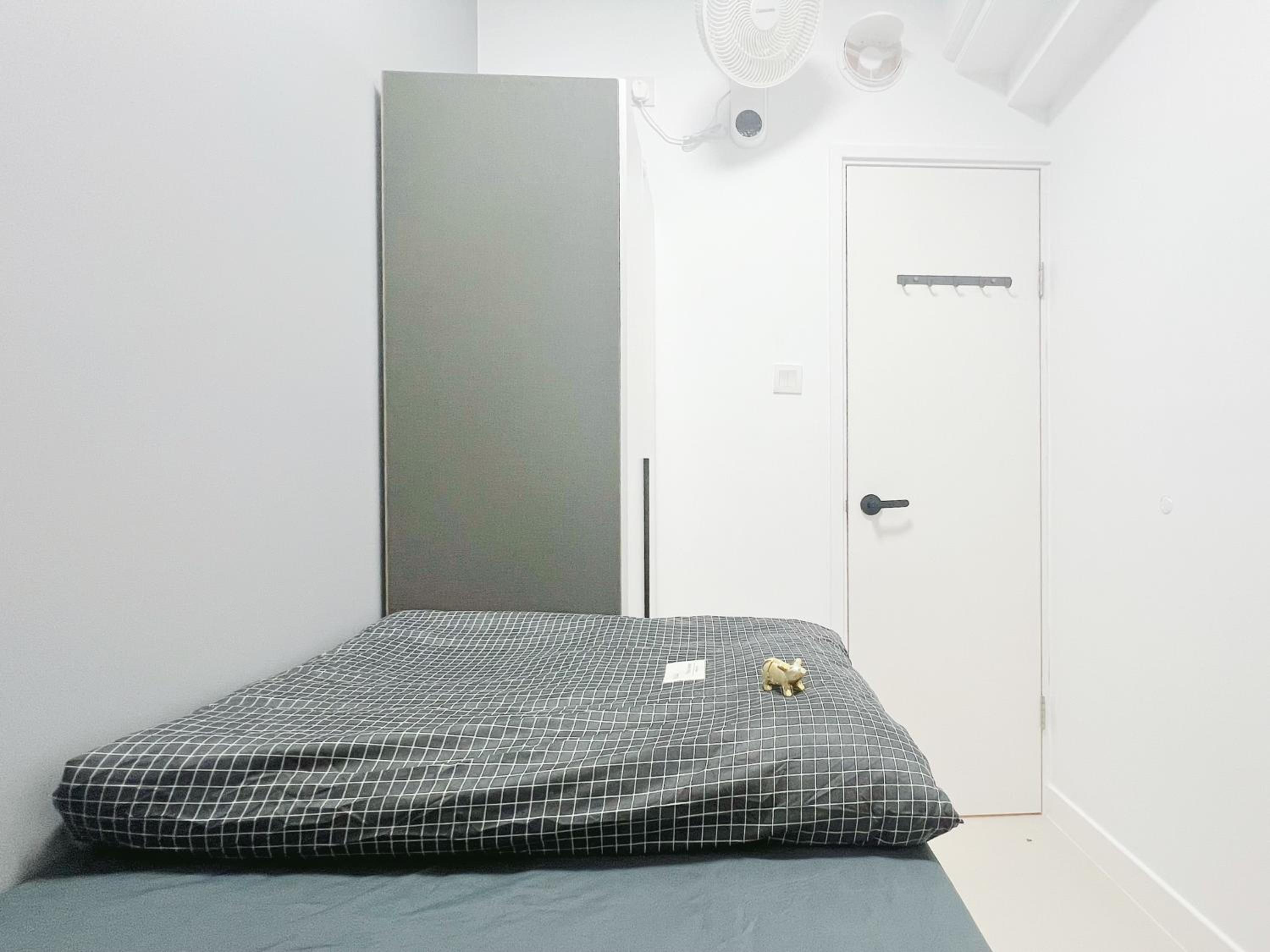 Student Accommodation - 5 Man Cheong Street